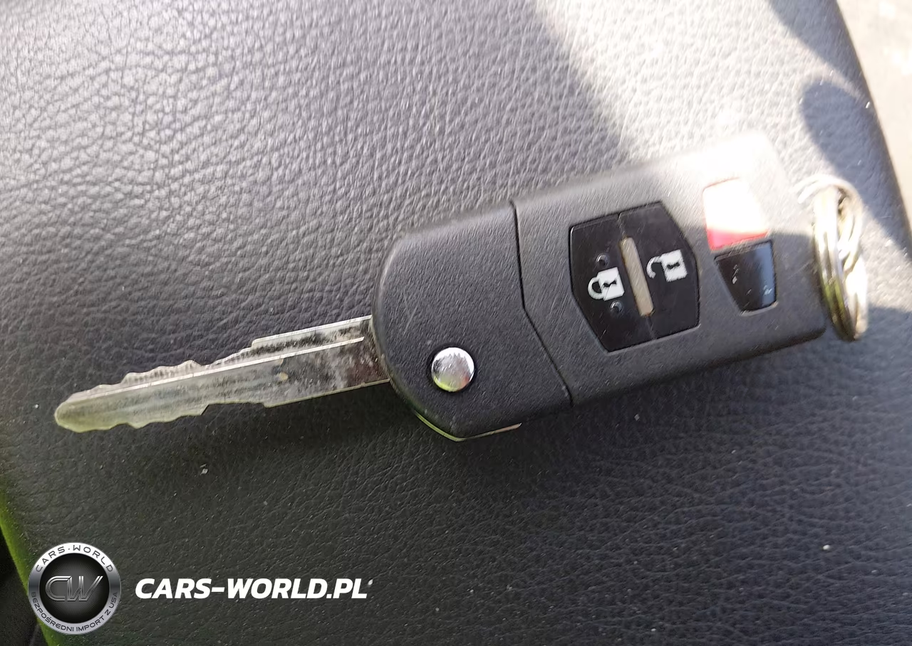 2011 Mazda Mazda3 I Touring VIN:JM1BL1VF9B1396199 - 11
