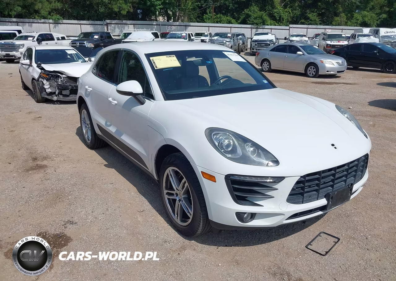 2015 Porsche Macan S