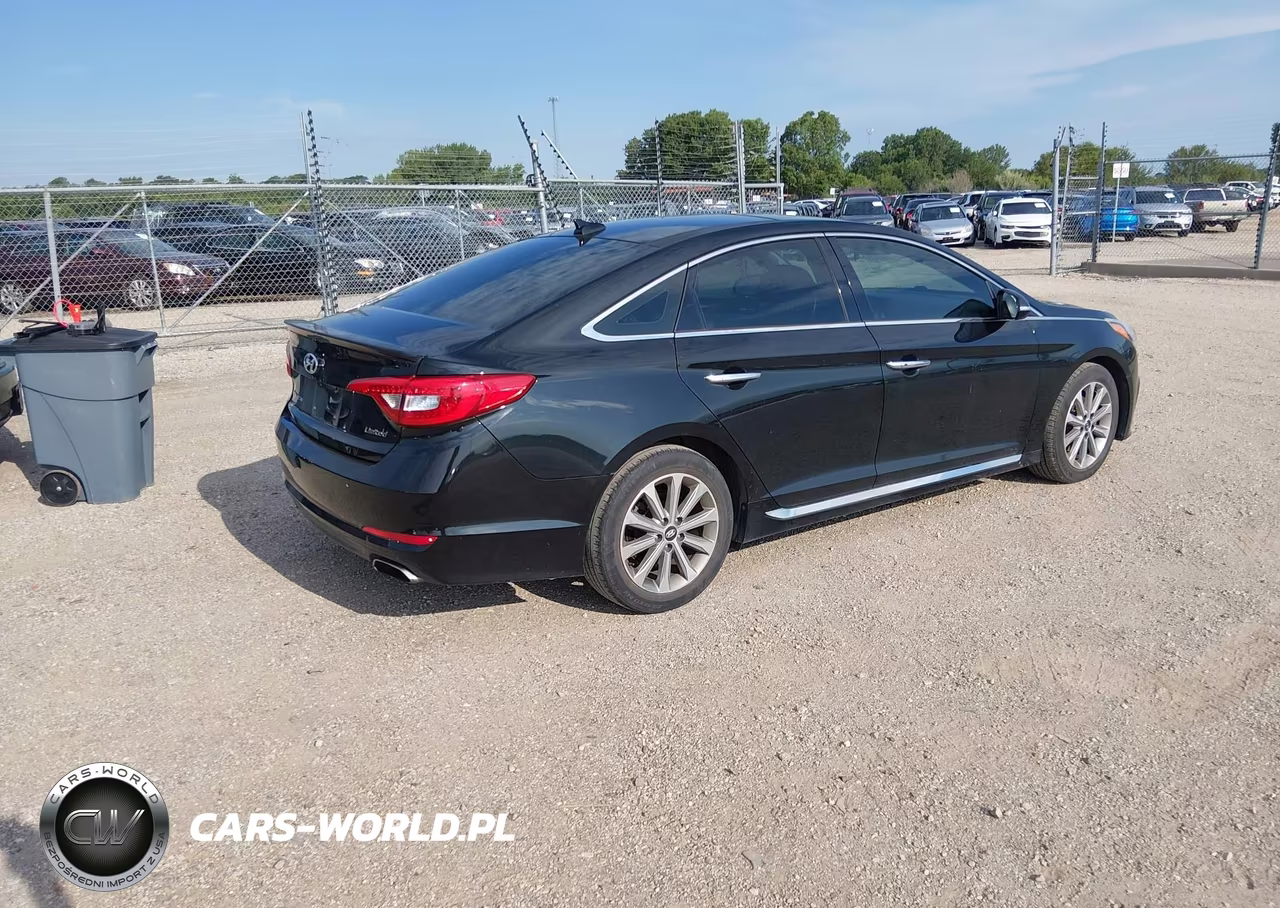 2016 Hyundai Sonata Limited VIN:5NPE34AF6GH272332 - 4