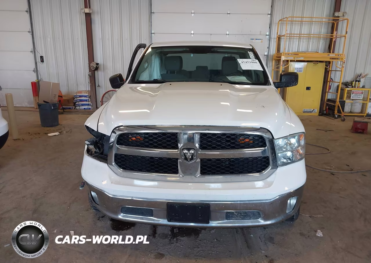 2019 Ram 1500 Classic St VIN:1C6RR7FG7KS660898 - 12