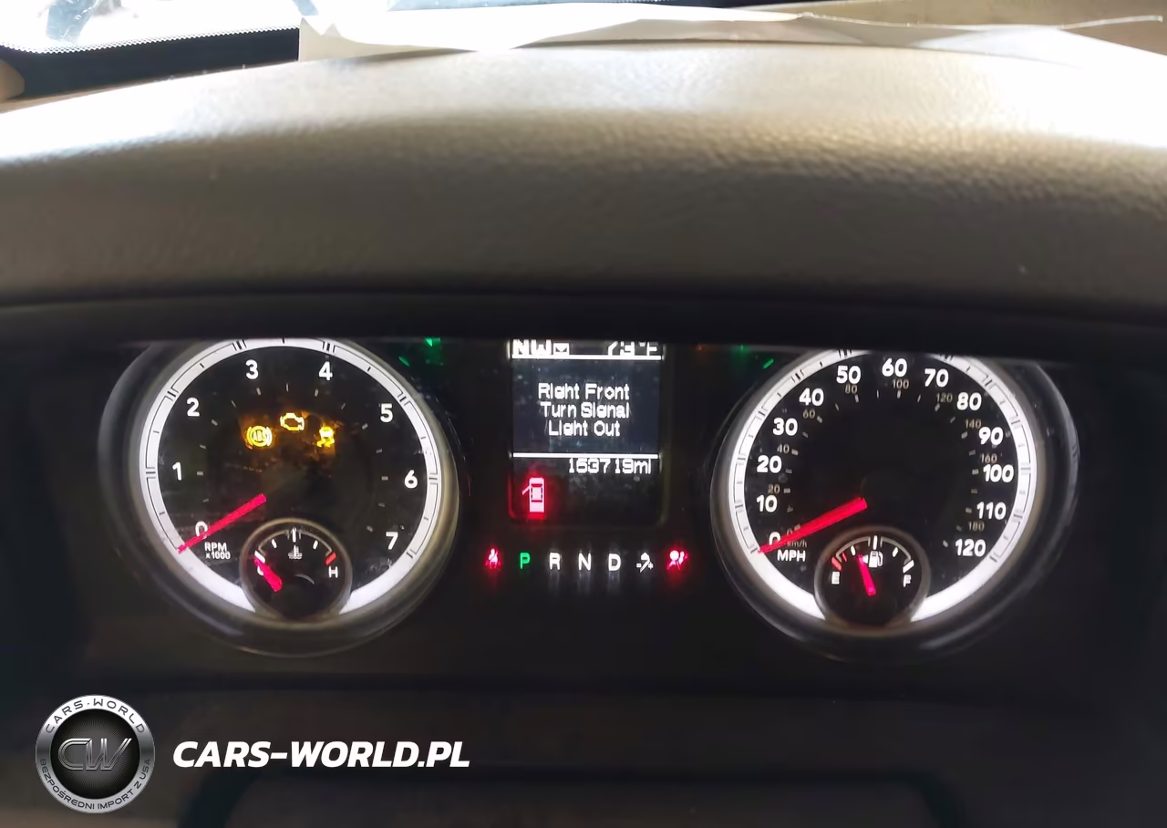 2019 Ram 1500 Classic St VIN:1C6RR7FG7KS660898 - 7