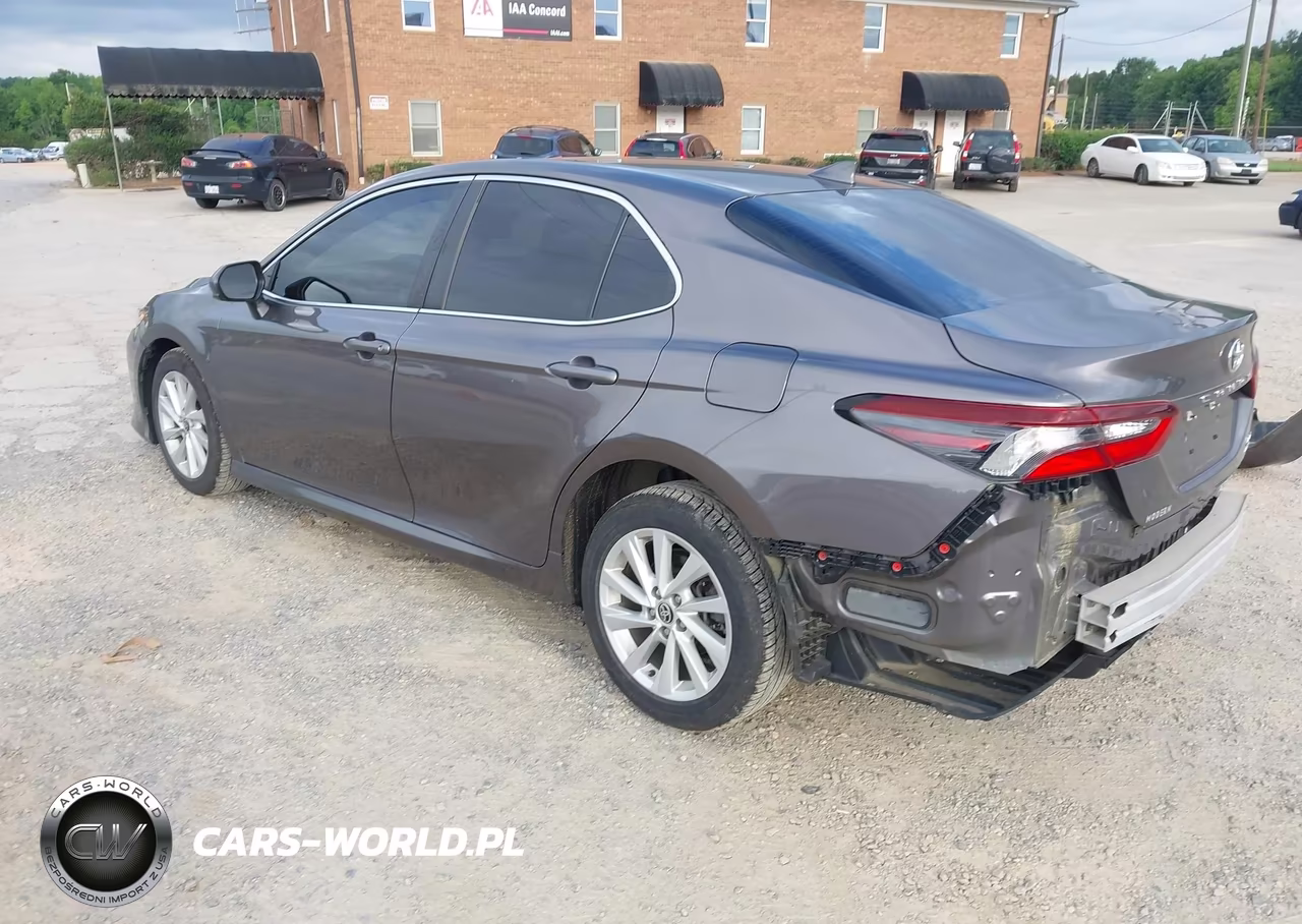 2021 Toyota Camry Le VIN:4T1C11BKXMU021155 - 3