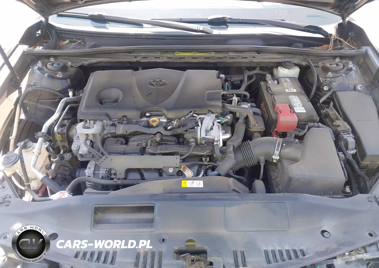 2018 Toyota Camry Le VIN:4T1B11HK8JU091218 - 10