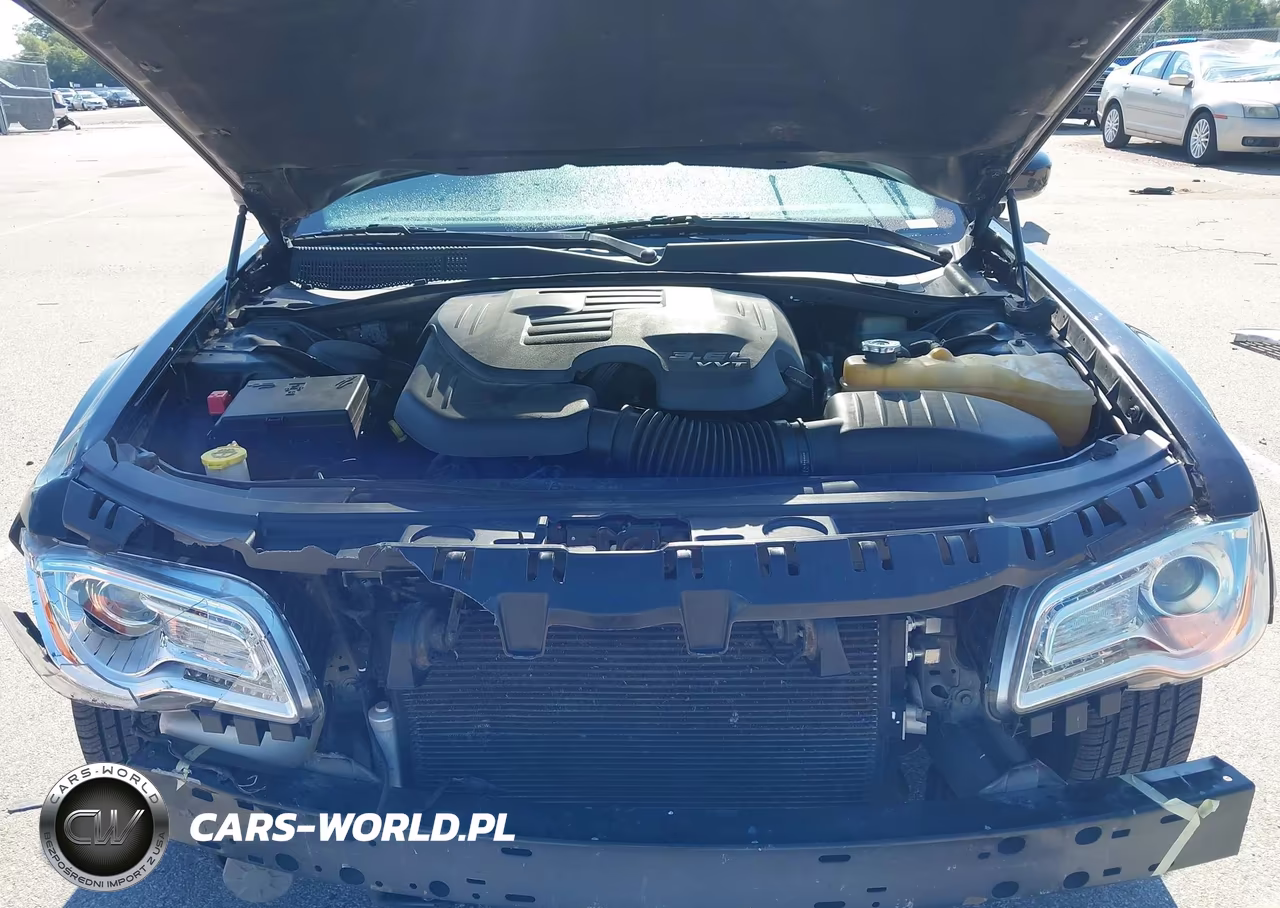 2013 Chrysler 300 Motown VIN:2C3CCAAG9DH722899 - 10