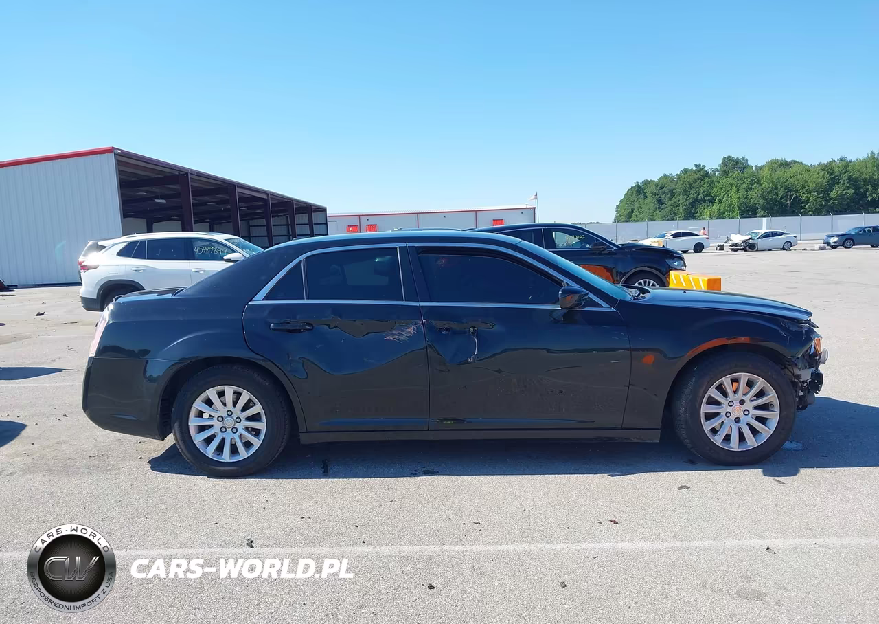 2013 Chrysler 300 Motown VIN:2C3CCAAG9DH722899 - 14