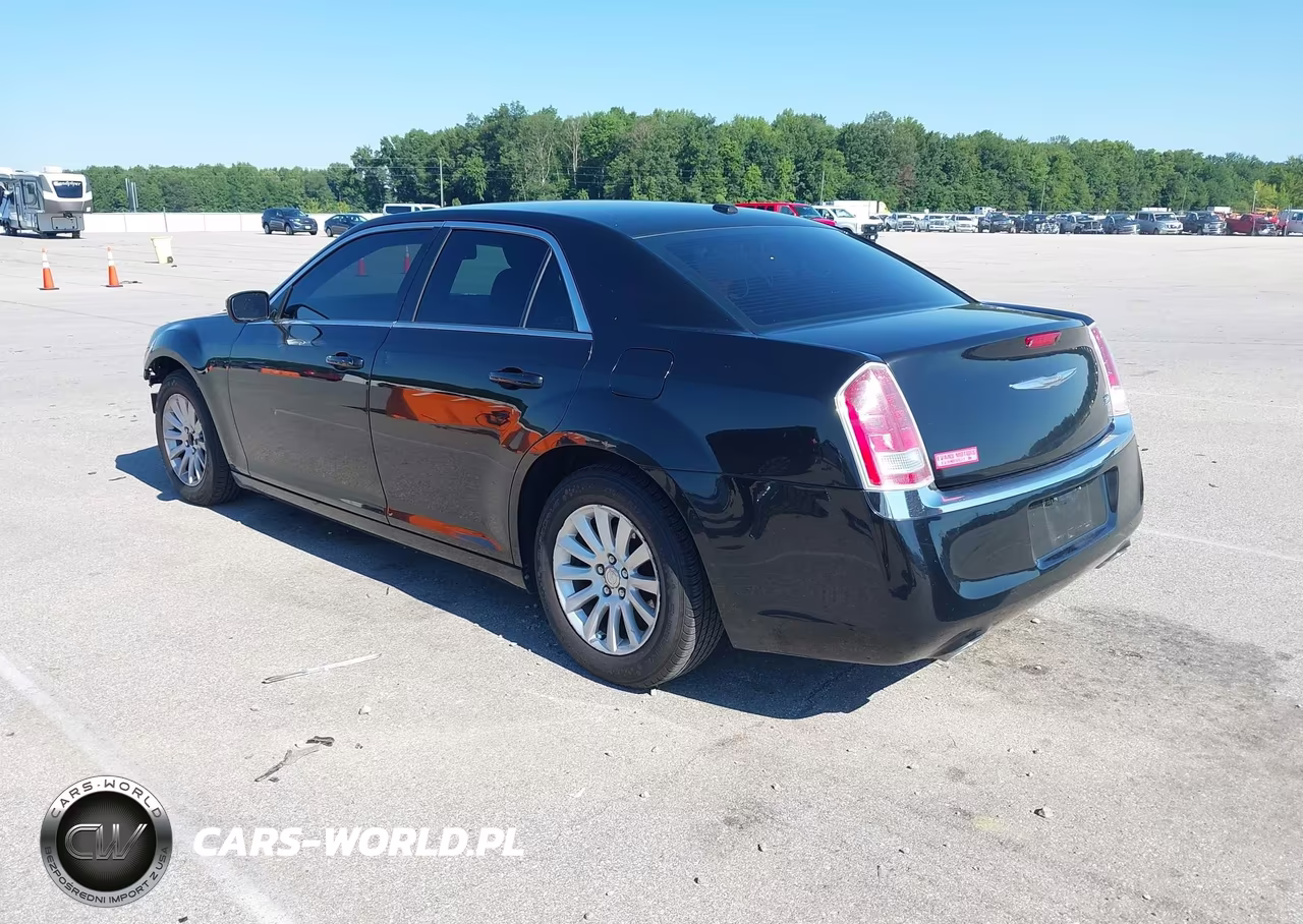 2013 Chrysler 300 Motown VIN:2C3CCAAG9DH722899 - 3