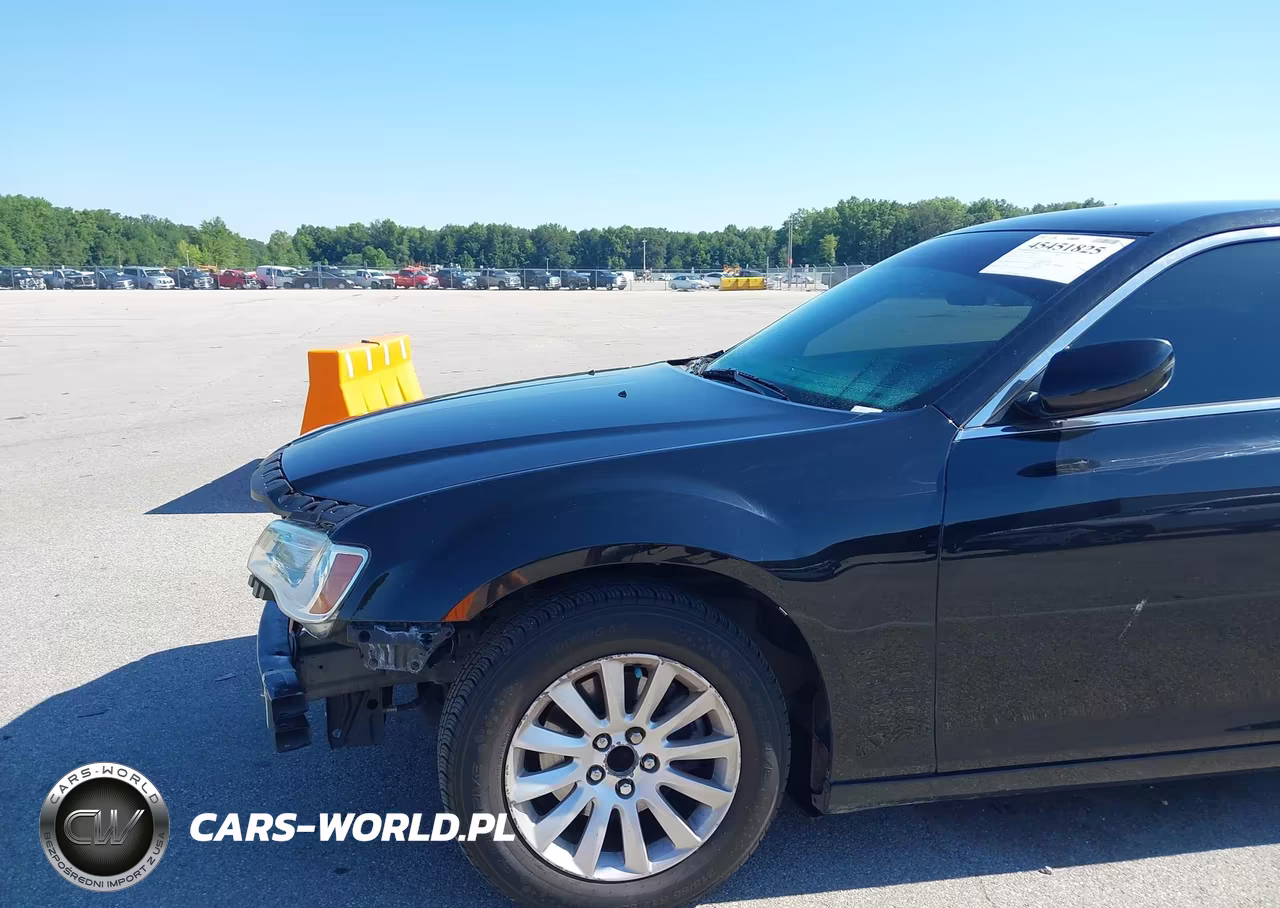 2013 Chrysler 300 Motown VIN:2C3CCAAG9DH722899 - 6