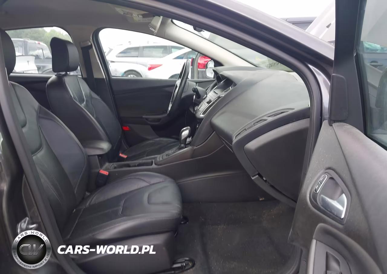 2015 Ford Focus Se VIN:1FADP3K22FL362308 - 5