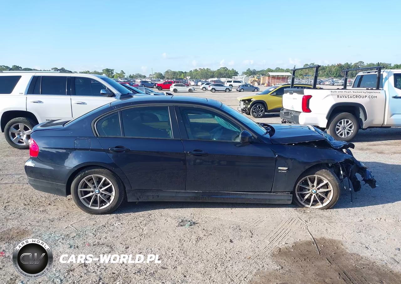2010 BMW 328I xDrive VIN:WBAPK7C5XAA461613 - 13