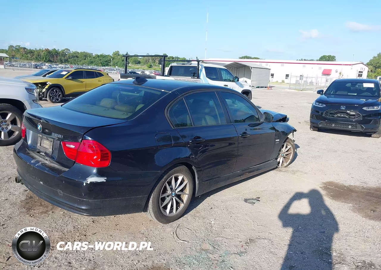 2010 BMW 328I xDrive VIN:WBAPK7C5XAA461613 - 4