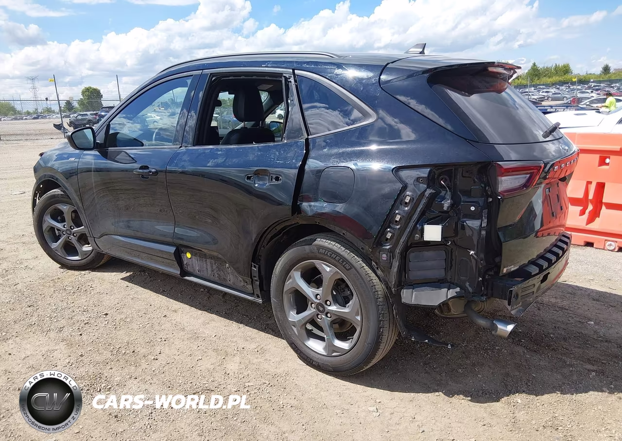 2023 Ford Escape St-Line VIN:1FMCU0MN6PUB33867 - 3