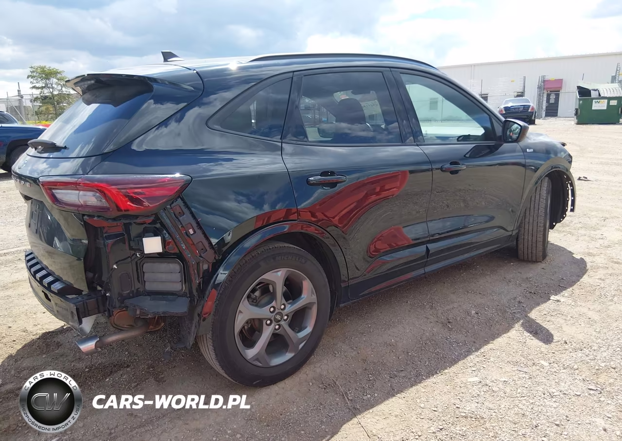 2023 Ford Escape St-Line VIN:1FMCU0MN6PUB33867 - 4