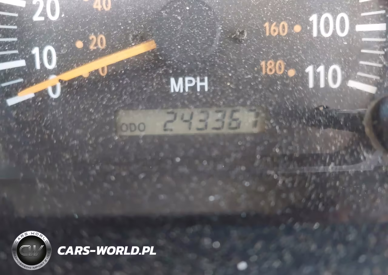 2003 Toyota Tundra Ltd V8 VIN:5TBBT48123S411351 - 7