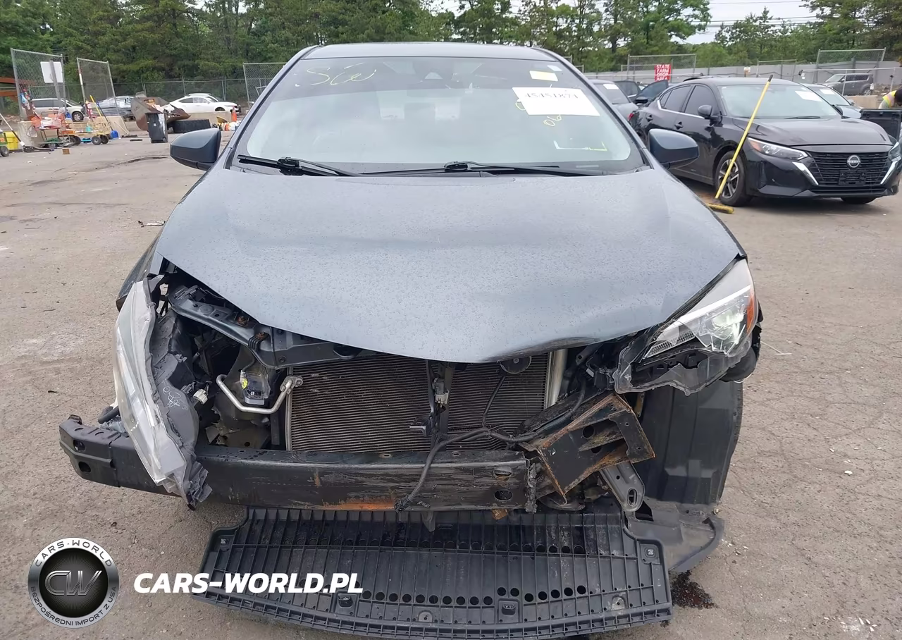 2017 Toyota Corolla Le VIN:2T1BURHEXHC940552 - 12