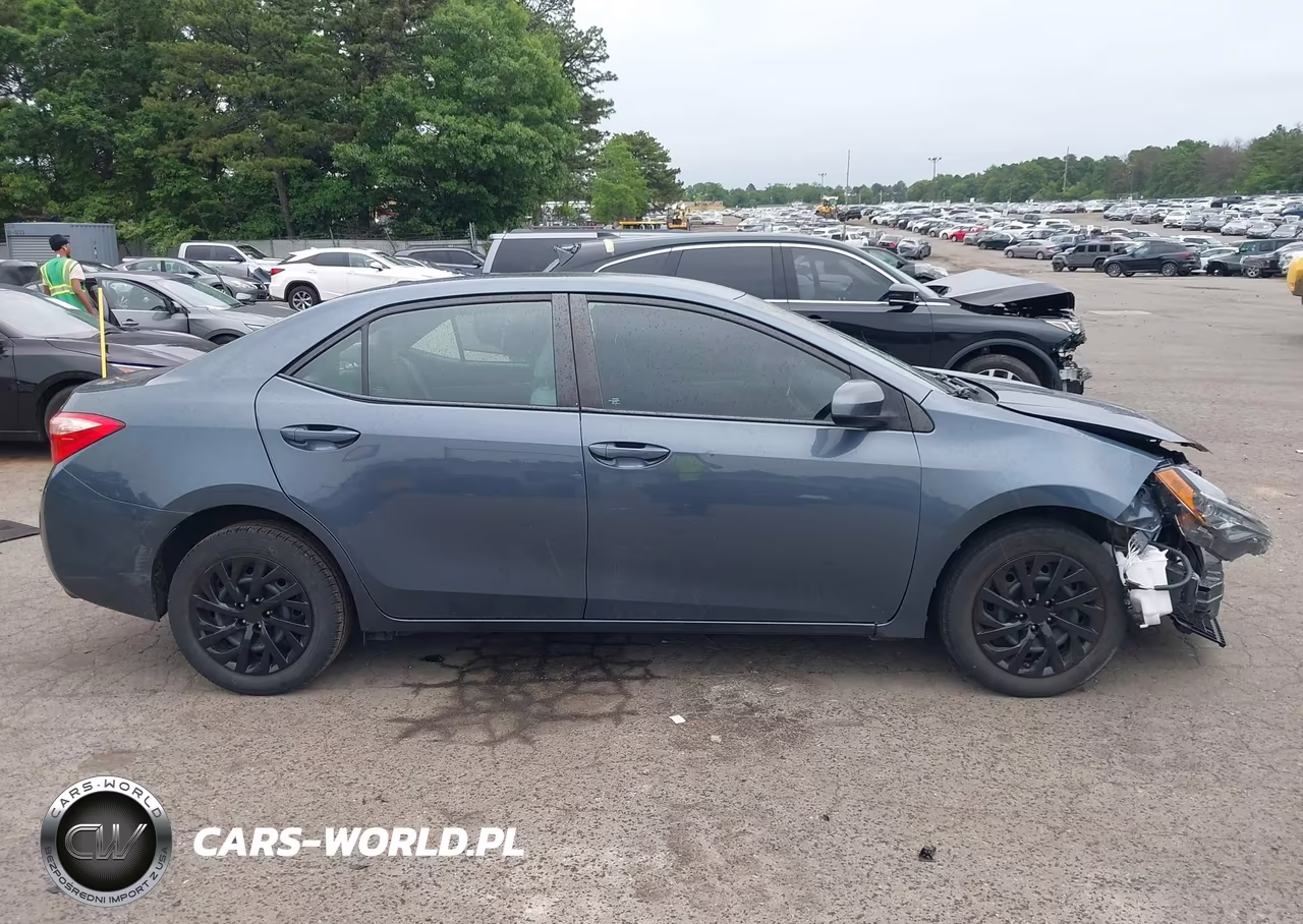 2017 Toyota Corolla Le VIN:2T1BURHEXHC940552 - 13