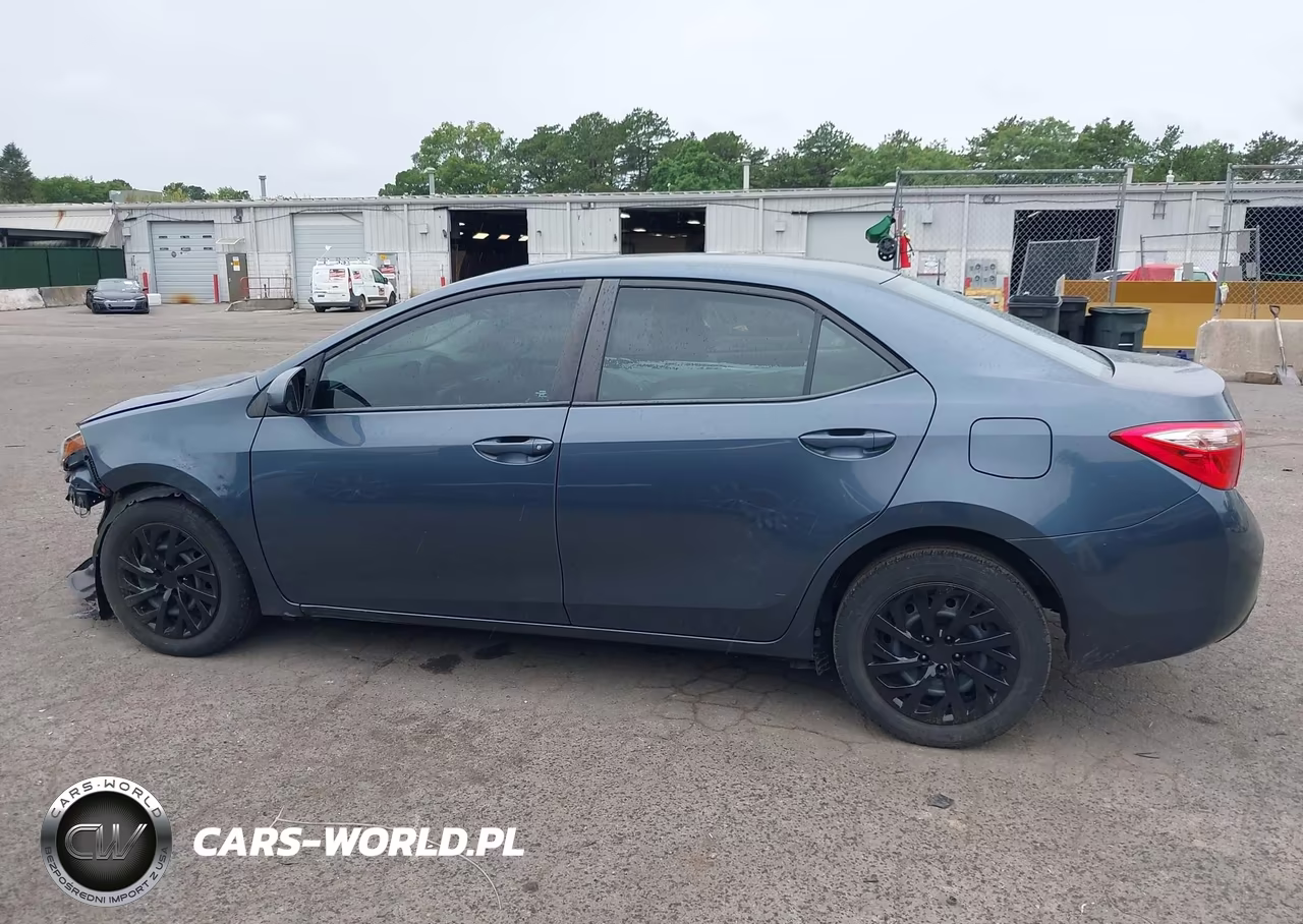 2017 Toyota Corolla Le VIN:2T1BURHEXHC940552 - 14