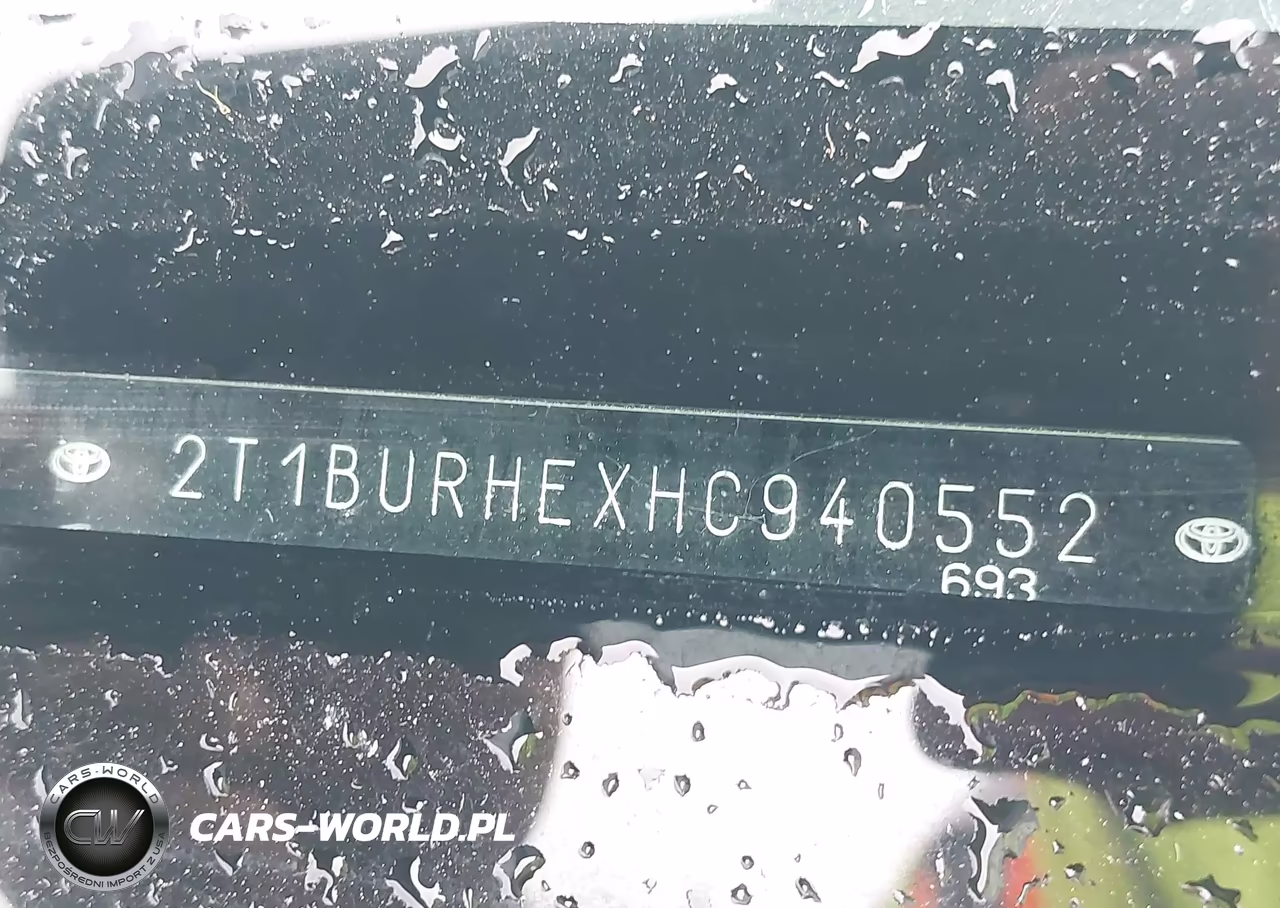 2017 Toyota Corolla Le VIN:2T1BURHEXHC940552 - 17