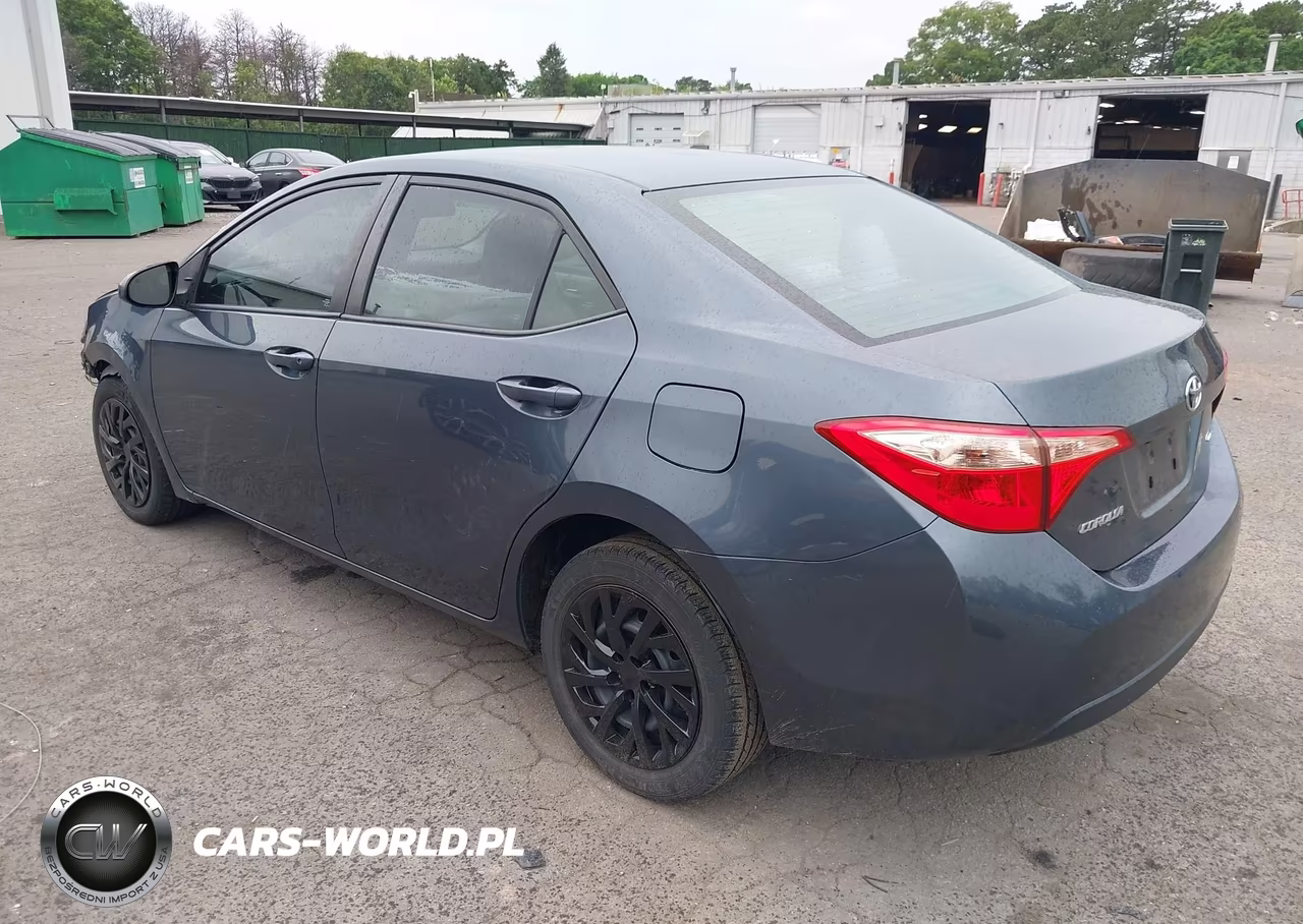 2017 Toyota Corolla Le VIN:2T1BURHEXHC940552 - 3