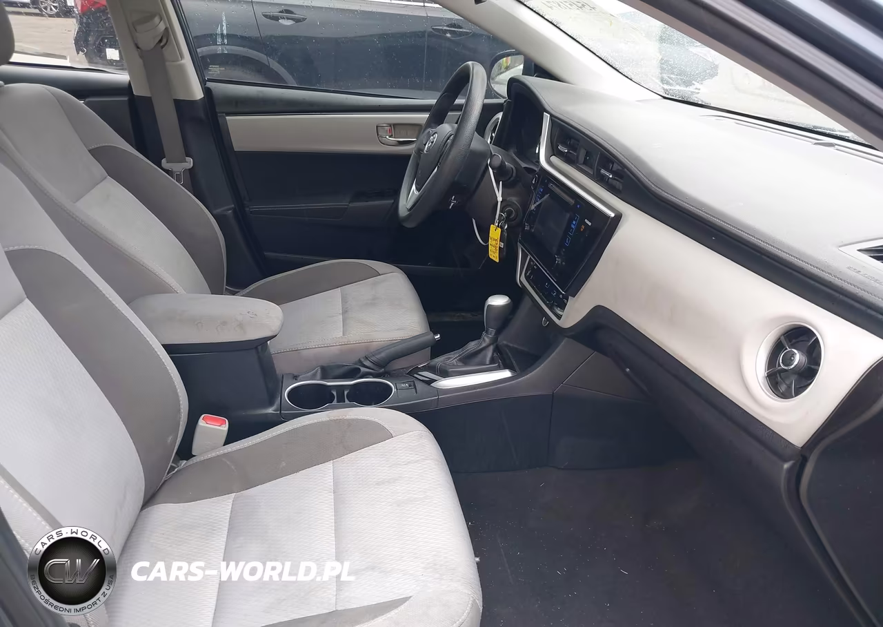 2017 Toyota Corolla Le VIN:2T1BURHEXHC940552 - 5