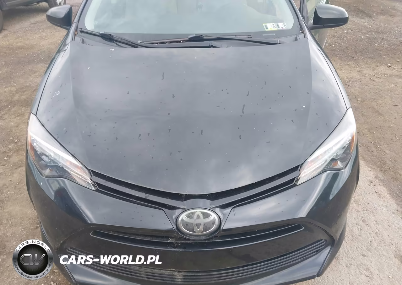 2018 Toyota Corolla Le VIN:2T1BURHE5JC096703 - 6