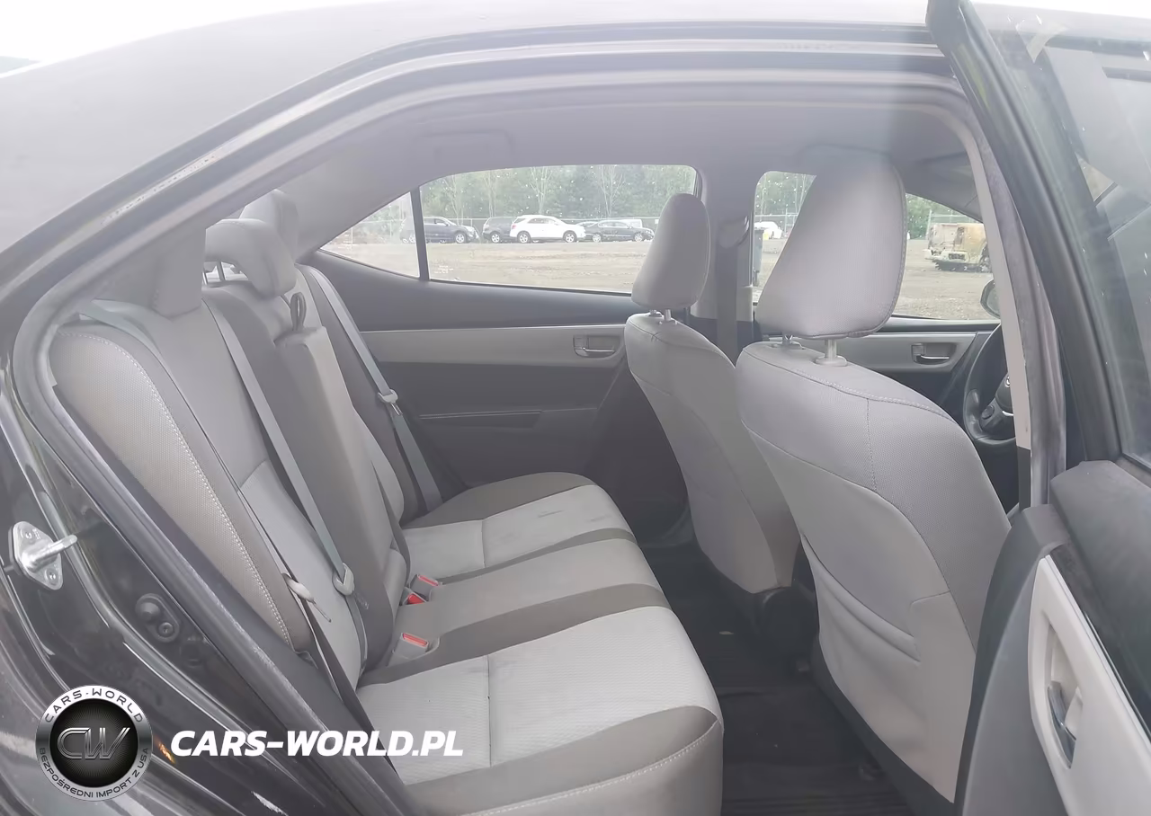 2018 Toyota Corolla Le VIN:2T1BURHE5JC096703 - 8