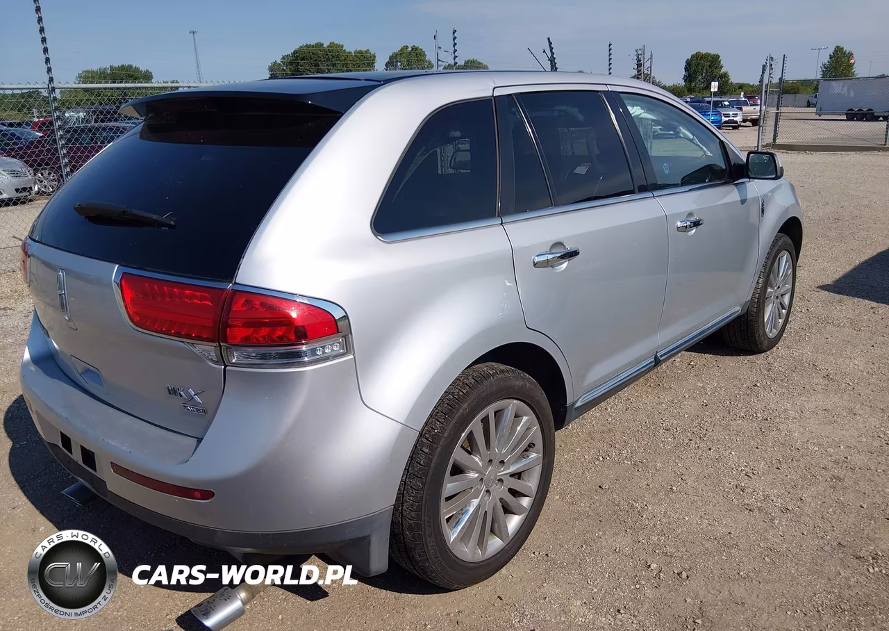 2011 Lincoln Mkx VIN:2LMDJ8JK3BBJ28831 - 4