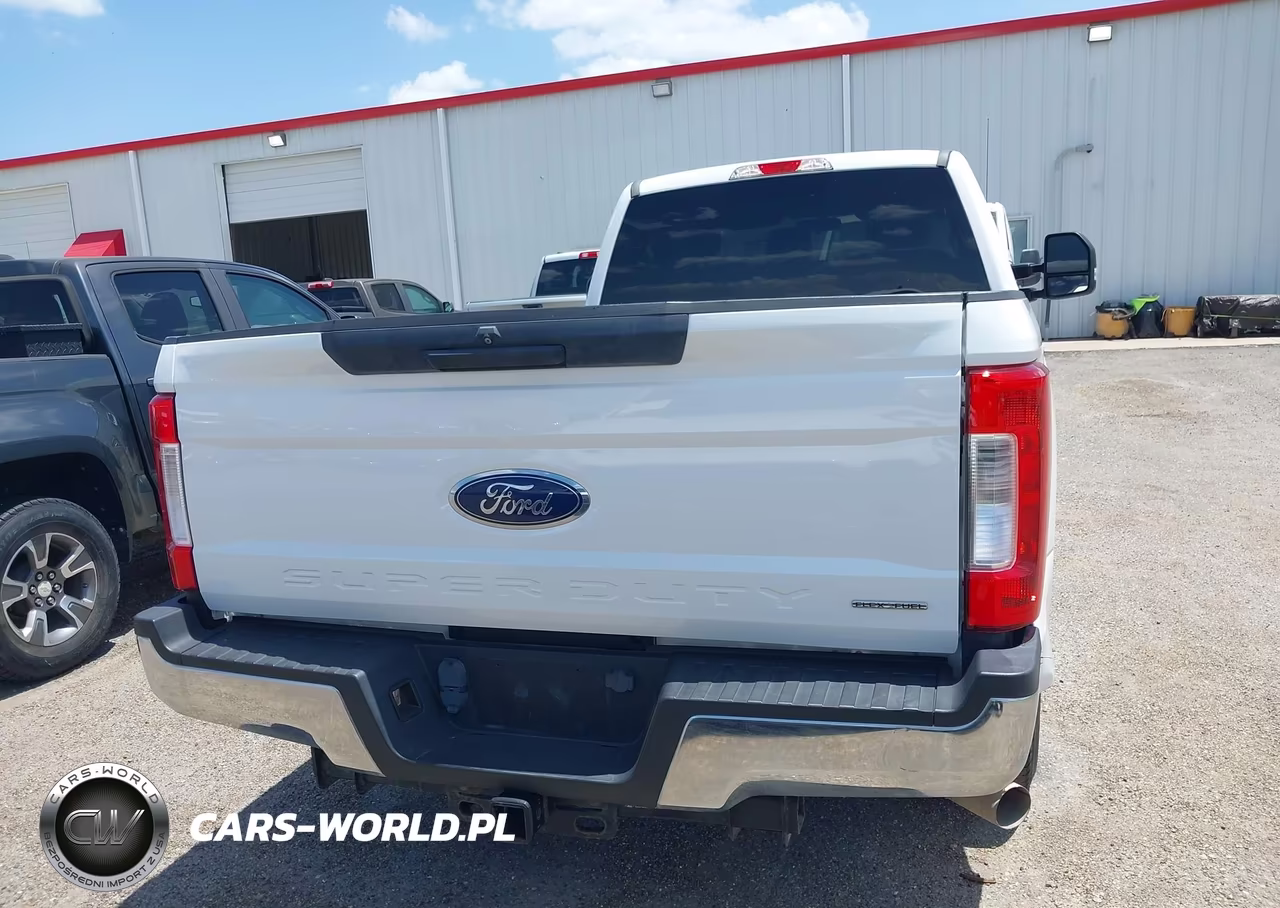 2018 Ford F-350 Xl-Xlt VIN:1FTBF3A6XJEC83796 - 16