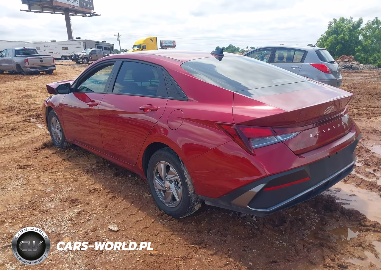 2025 Hyundai Elantra Se VIN:KMHLL4DG9SU970570 - 3