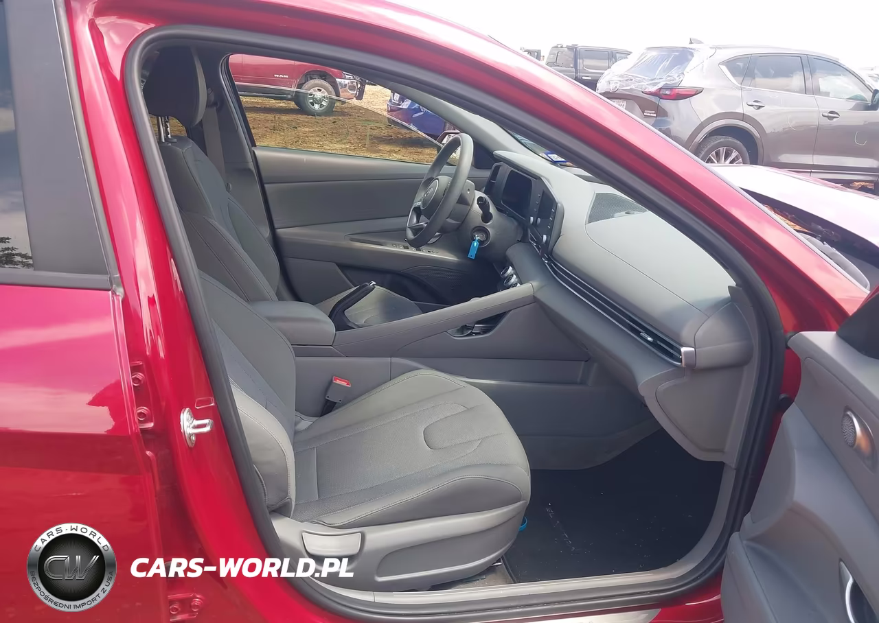 2025 Hyundai Elantra Se VIN:KMHLL4DG9SU970570 - 5