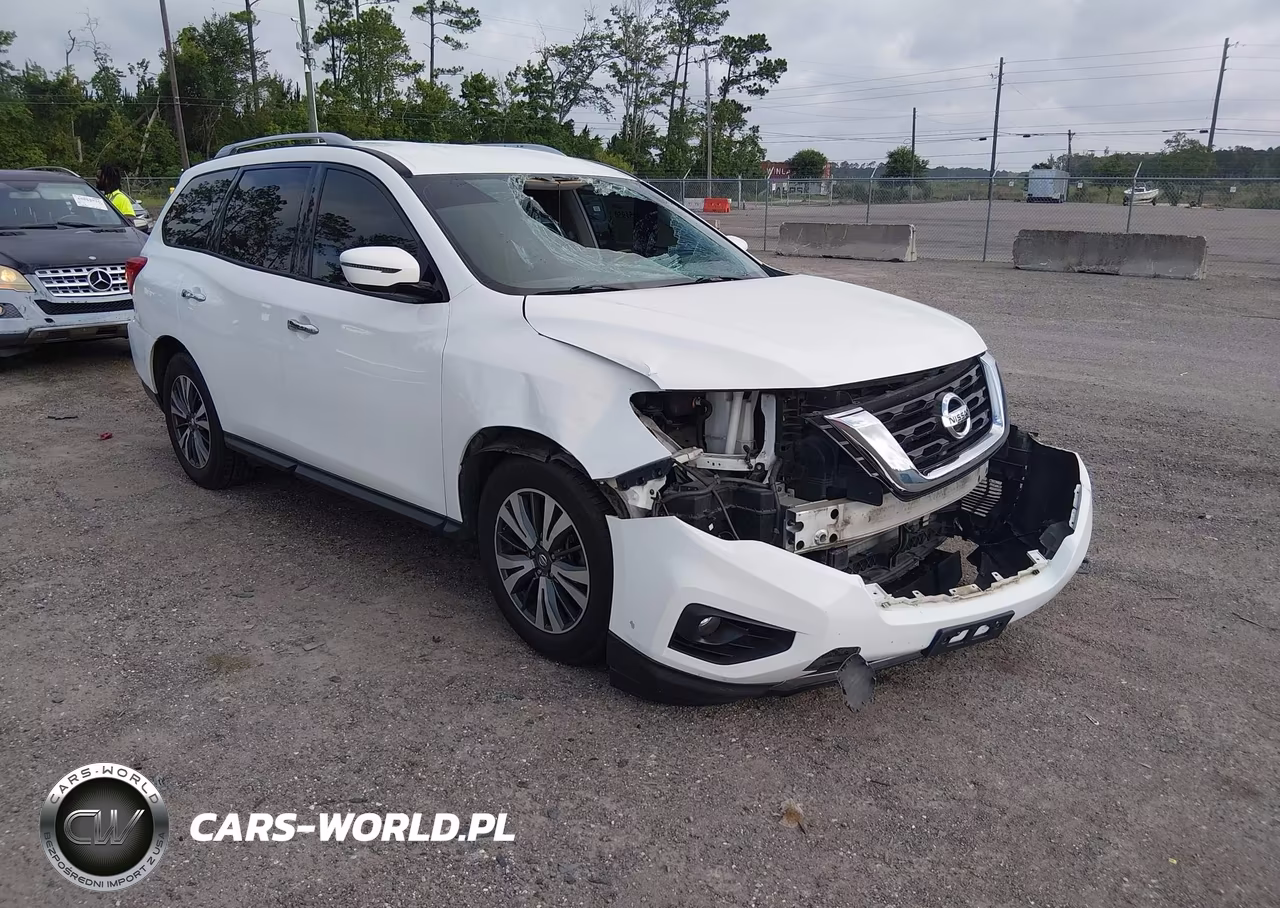 2018 Nissan Pathfinder Sv