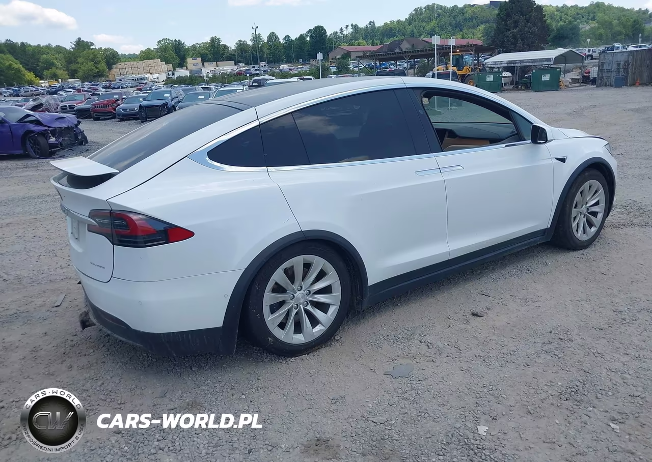 2020 Tesla Model X Long Range Dual Motor All-Wheel Drive-Long Range Plus Dual Motor All-Wheel Drive VIN:5YJXCAE28LF297238 - 4