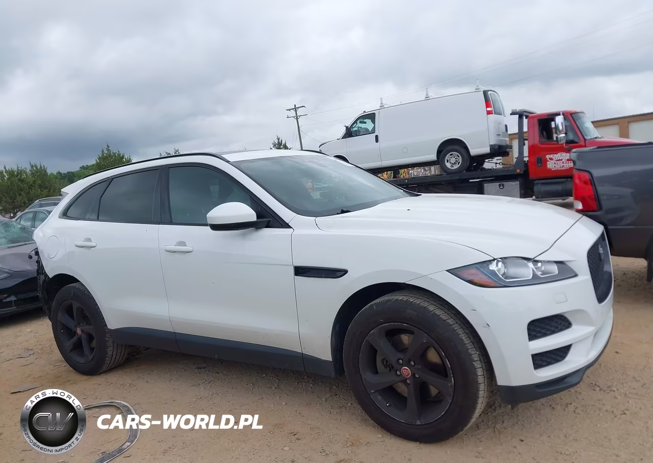 2017 Jaguar F-Pace 35T Premium VIN:SADCJ2BV4HA494971 - 13