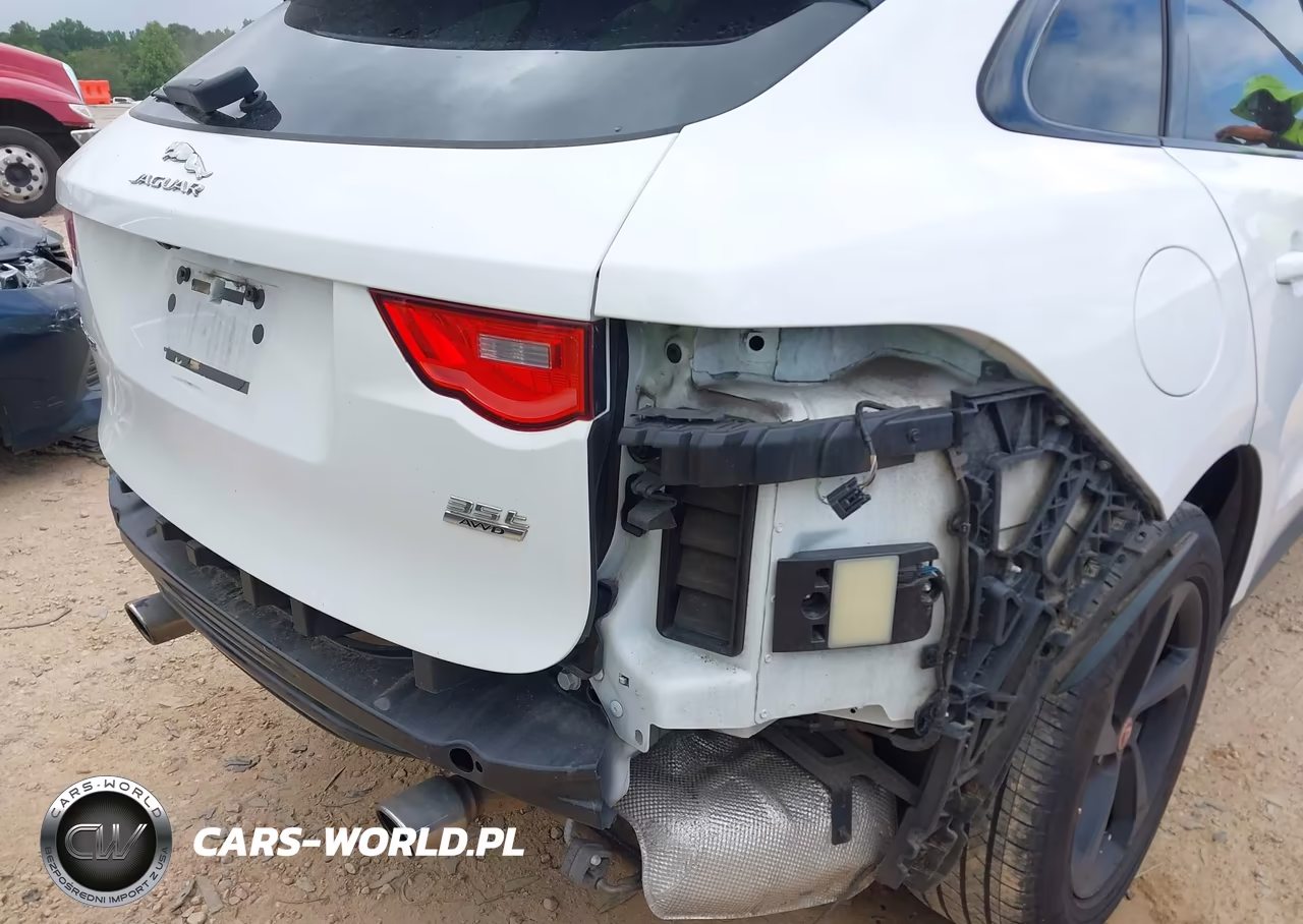 2017 Jaguar F-Pace 35T Premium VIN:SADCJ2BV4HA494971 - 18