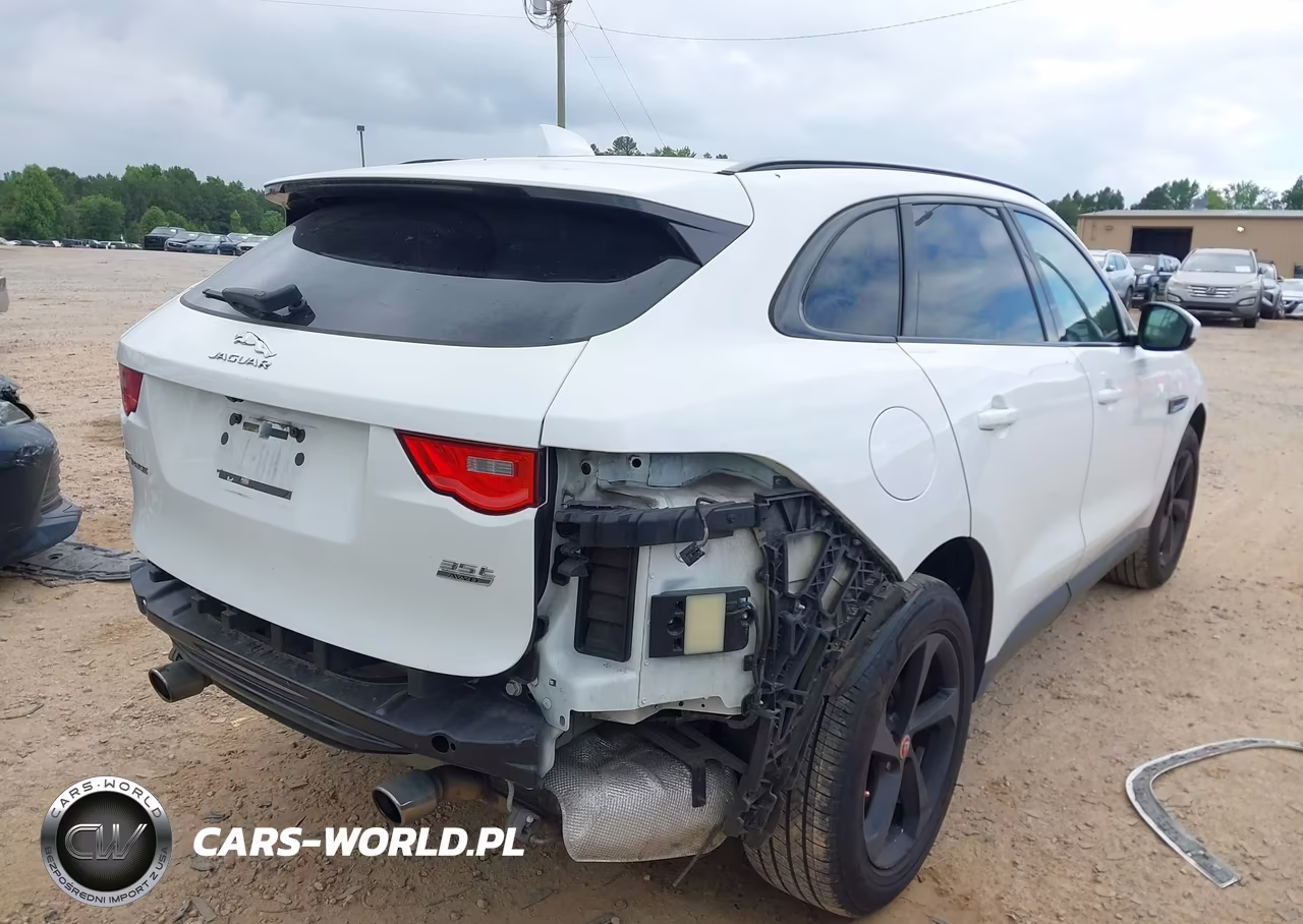 2017 Jaguar F-Pace 35T Premium VIN:SADCJ2BV4HA494971 - 4