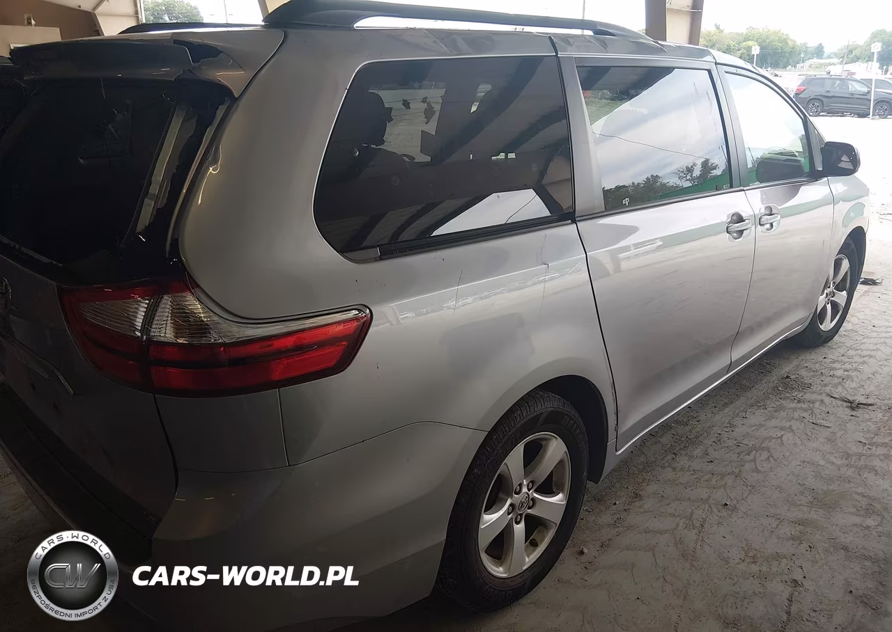2016 Toyota Sienna Le 8 Passenger VIN:5TDKK3DC1GS738096 - 4
