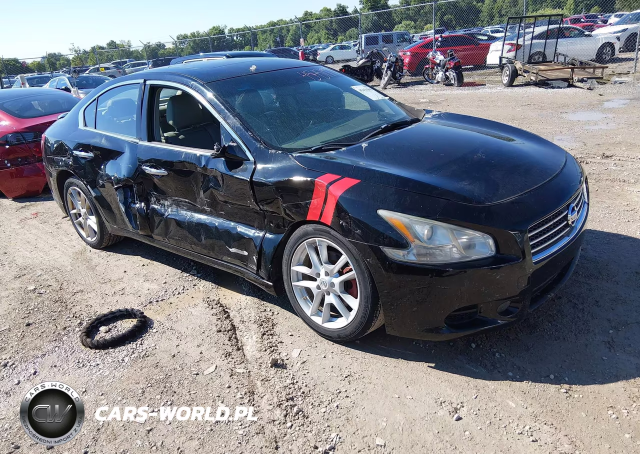 NISSAN MAXIMA S