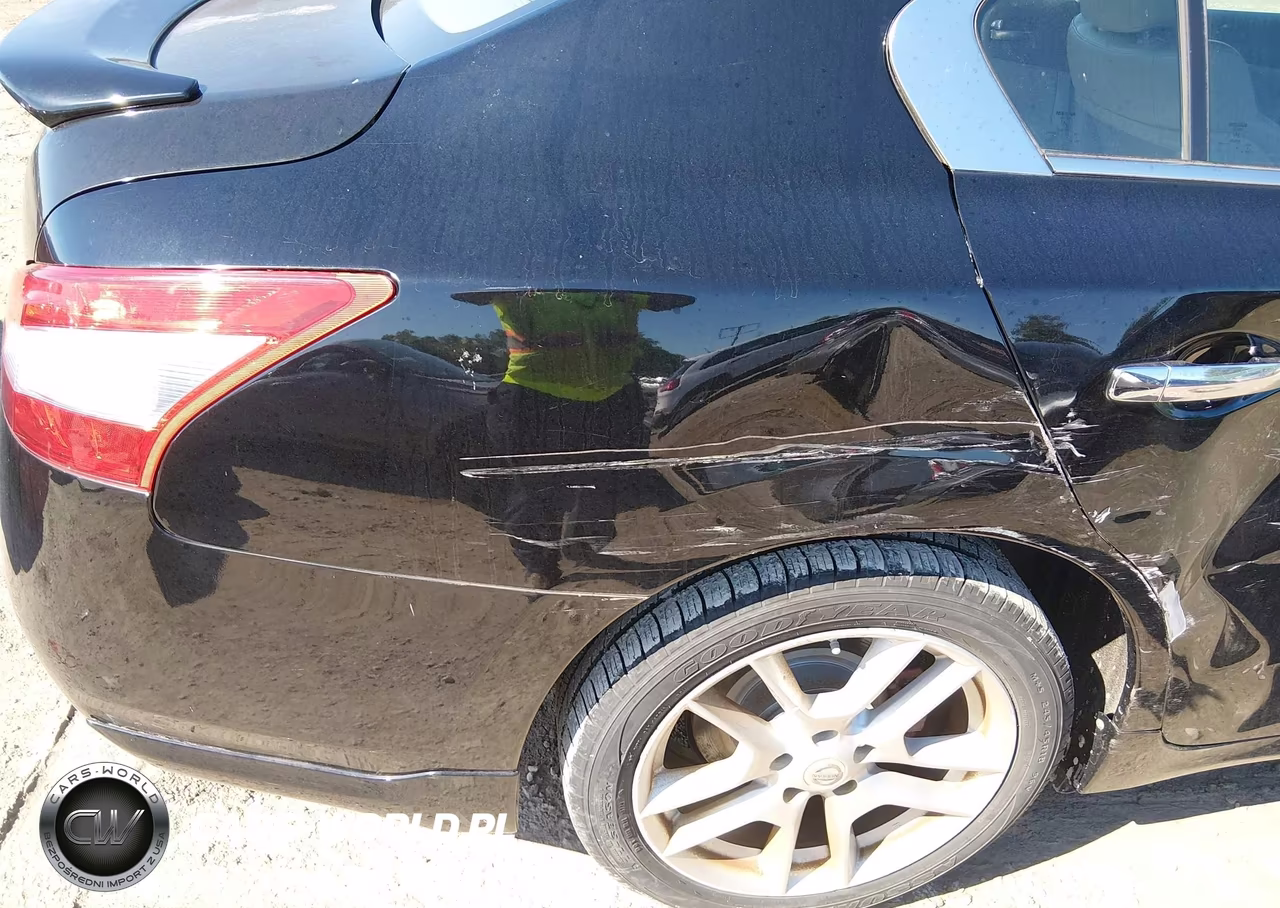 NISSAN MAXIMA S VIN:1N4AA51E59C833948 - 14