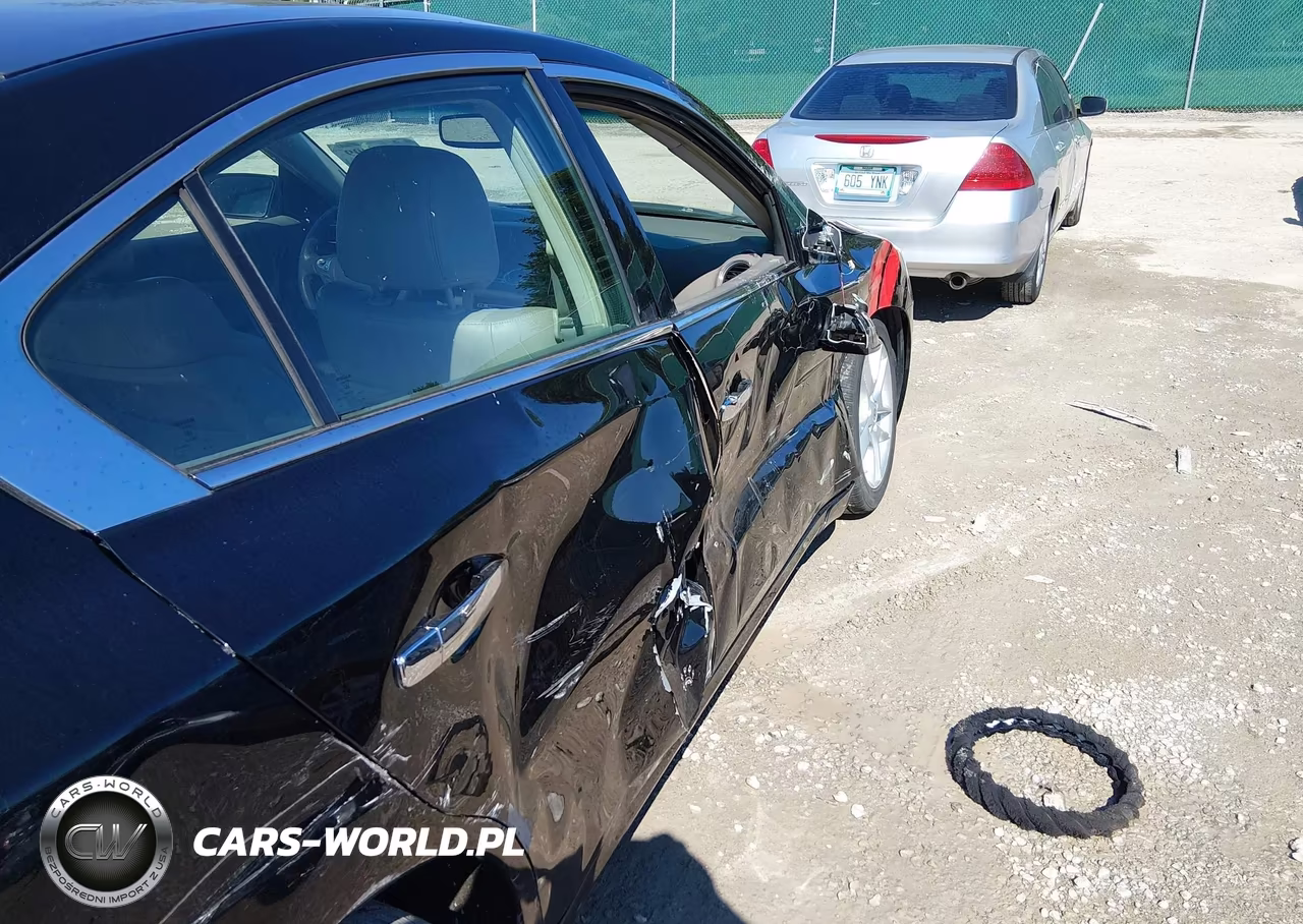 NISSAN MAXIMA S VIN:1N4AA51E59C833948 - 15