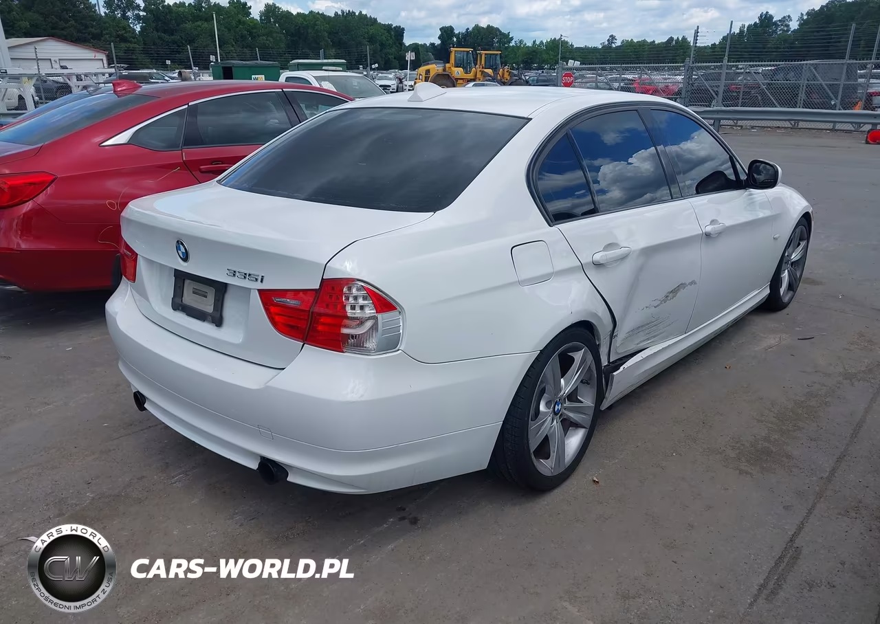 2011 BMW 335I VIN:WBAPM5C52BE576425 - 4