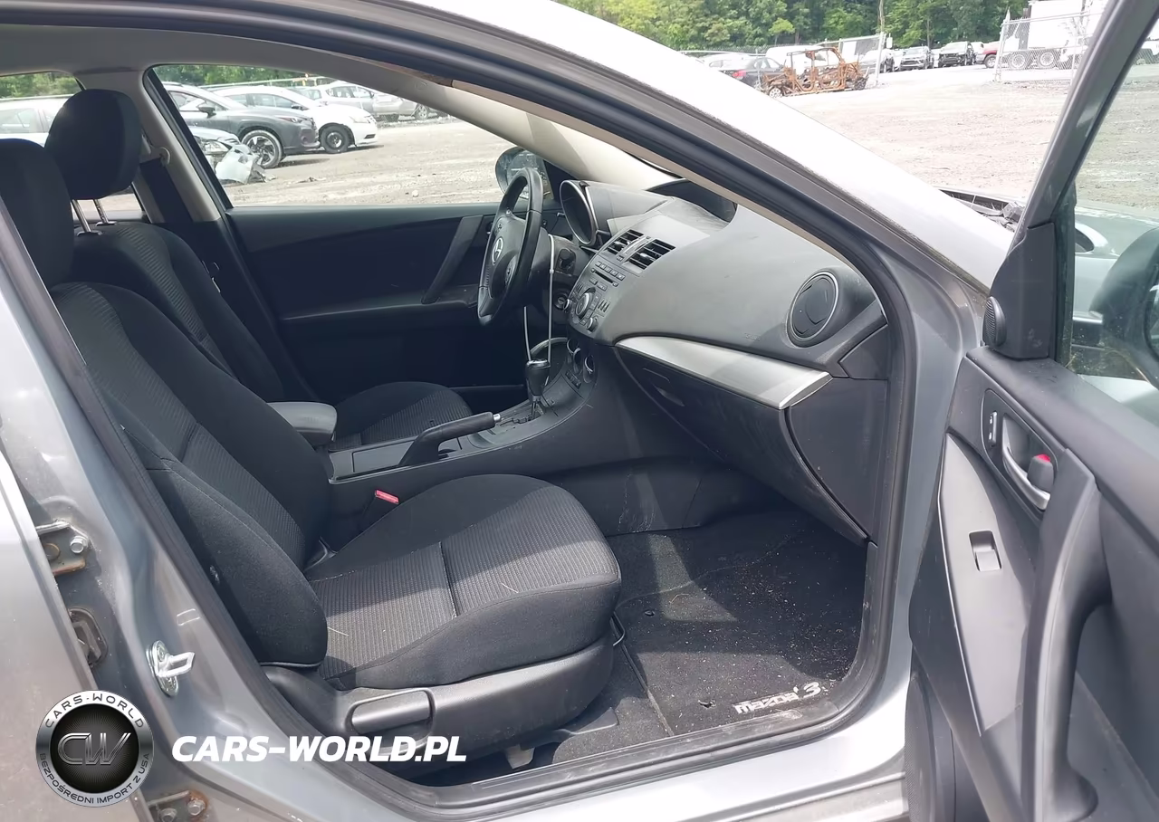 2012 Mazda Mazda3 I Touring VIN:JM1BL1L88C1613375 - 5