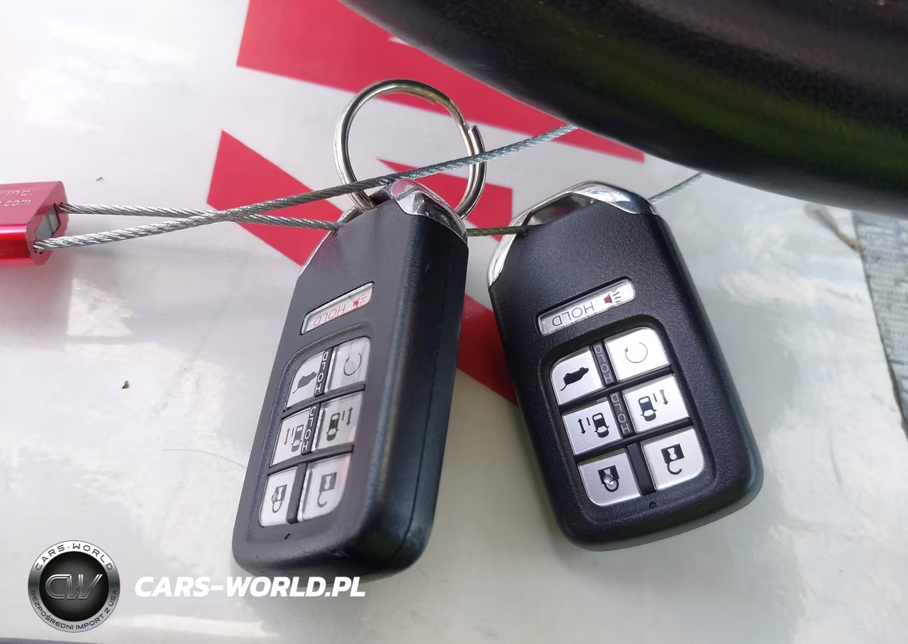 2024 Honda Odyssey Touring VIN:5FNRL6H85RB019010 - 11