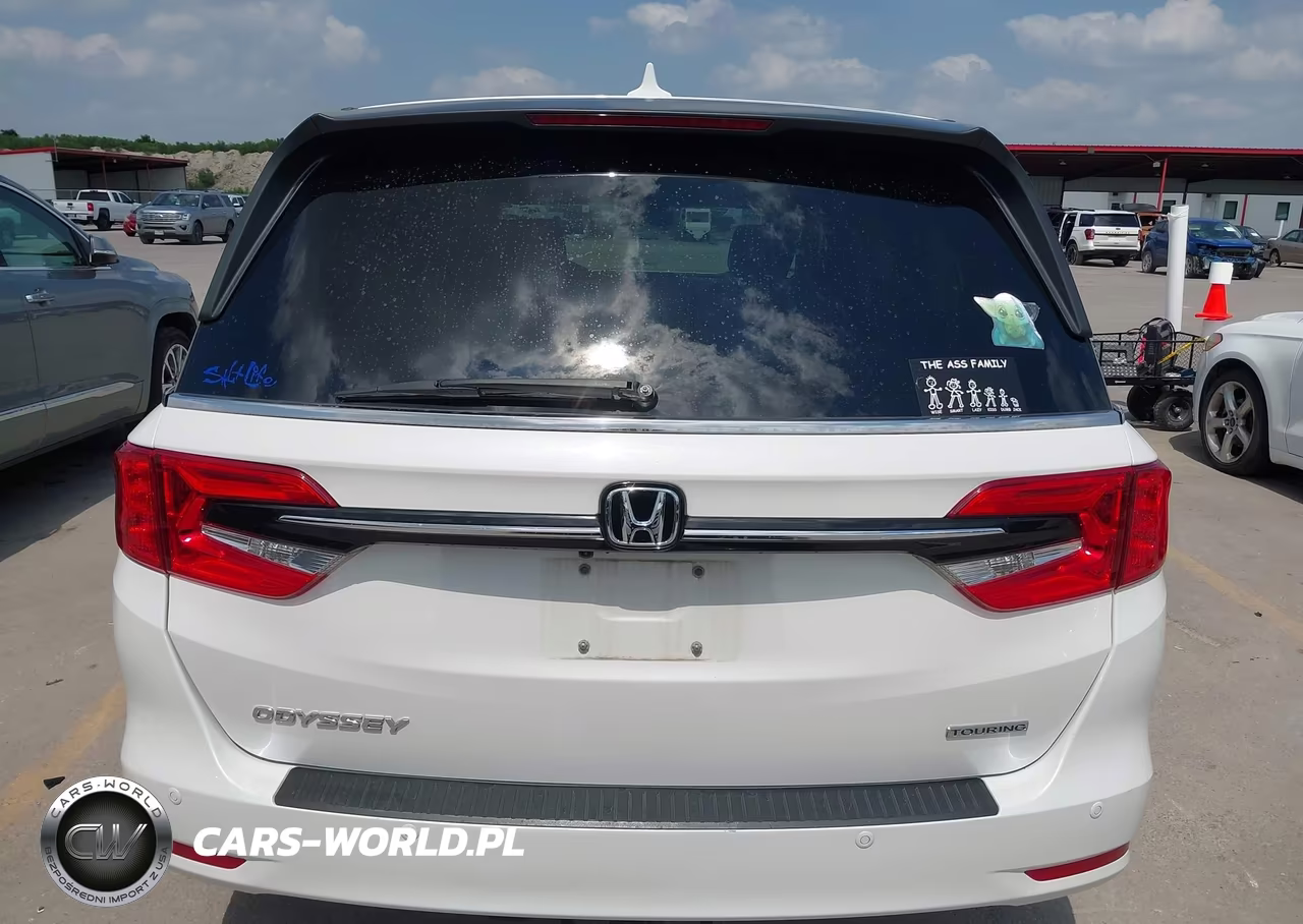 2024 Honda Odyssey Touring VIN:5FNRL6H85RB019010 - 17