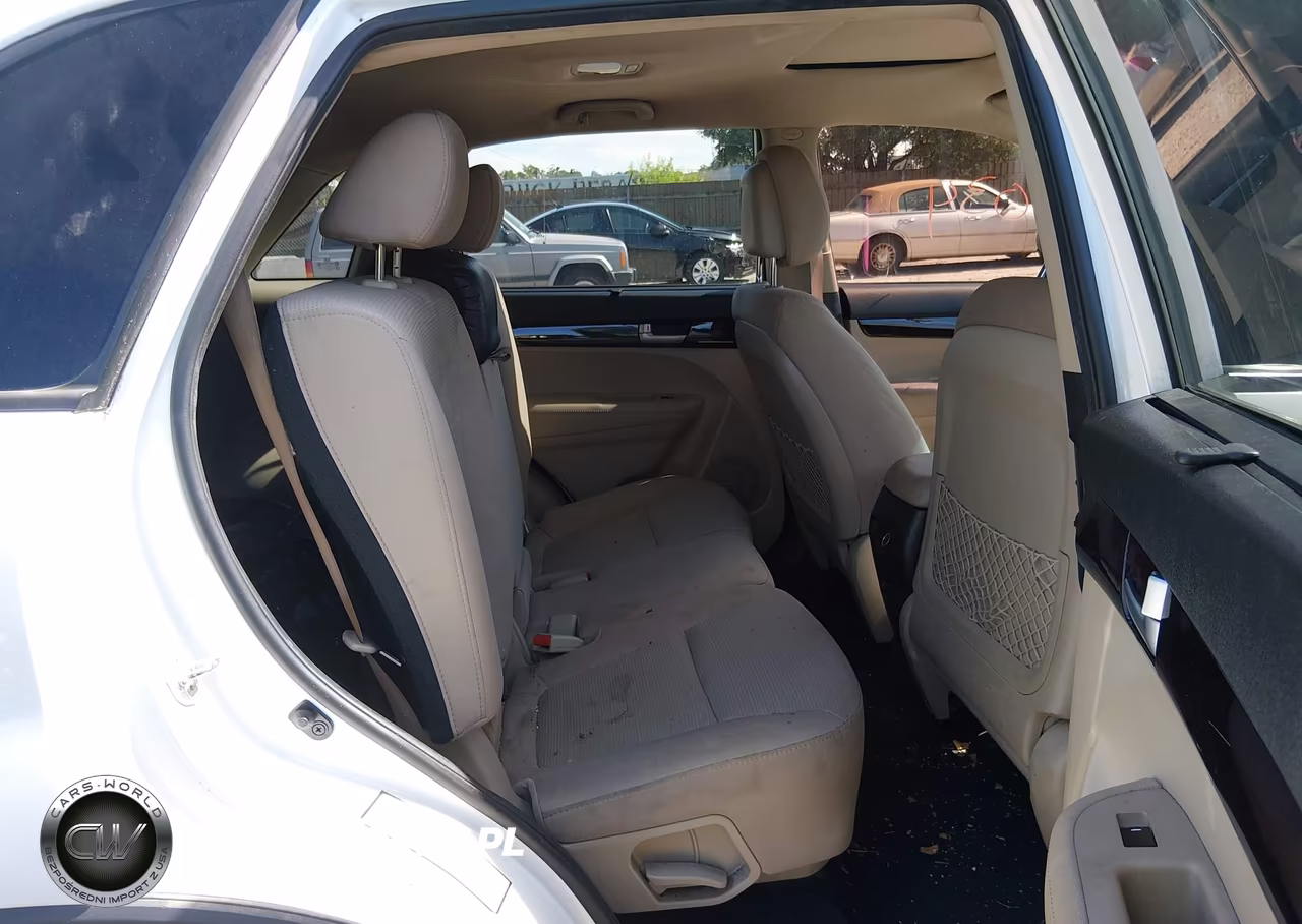 2015 Kia Sorento Lx VIN:5XYKTCA63FG564071 - 8