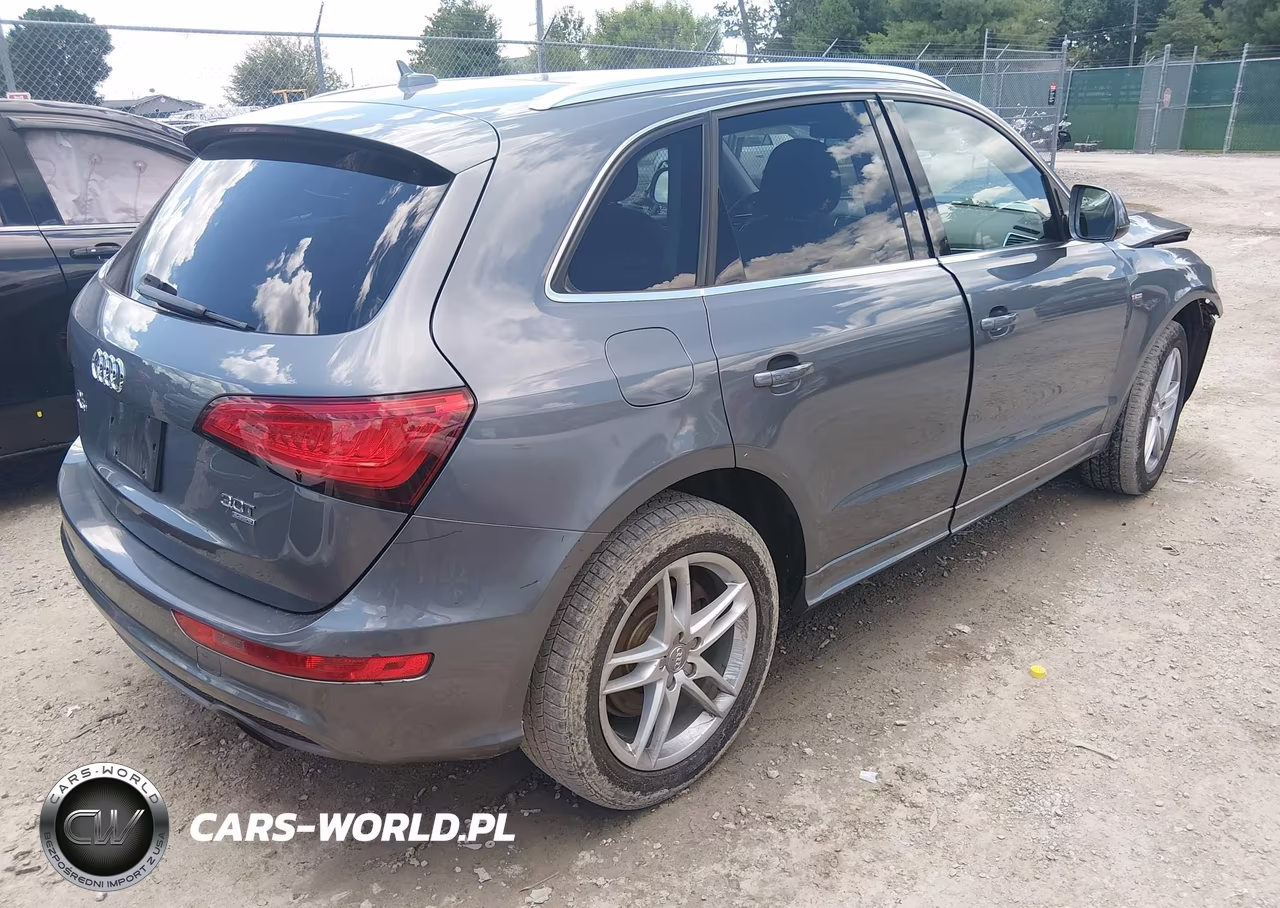 2014 Audi Q5 3.0T Premium Plus VIN:WA1DGAFP0EA019375 - 4