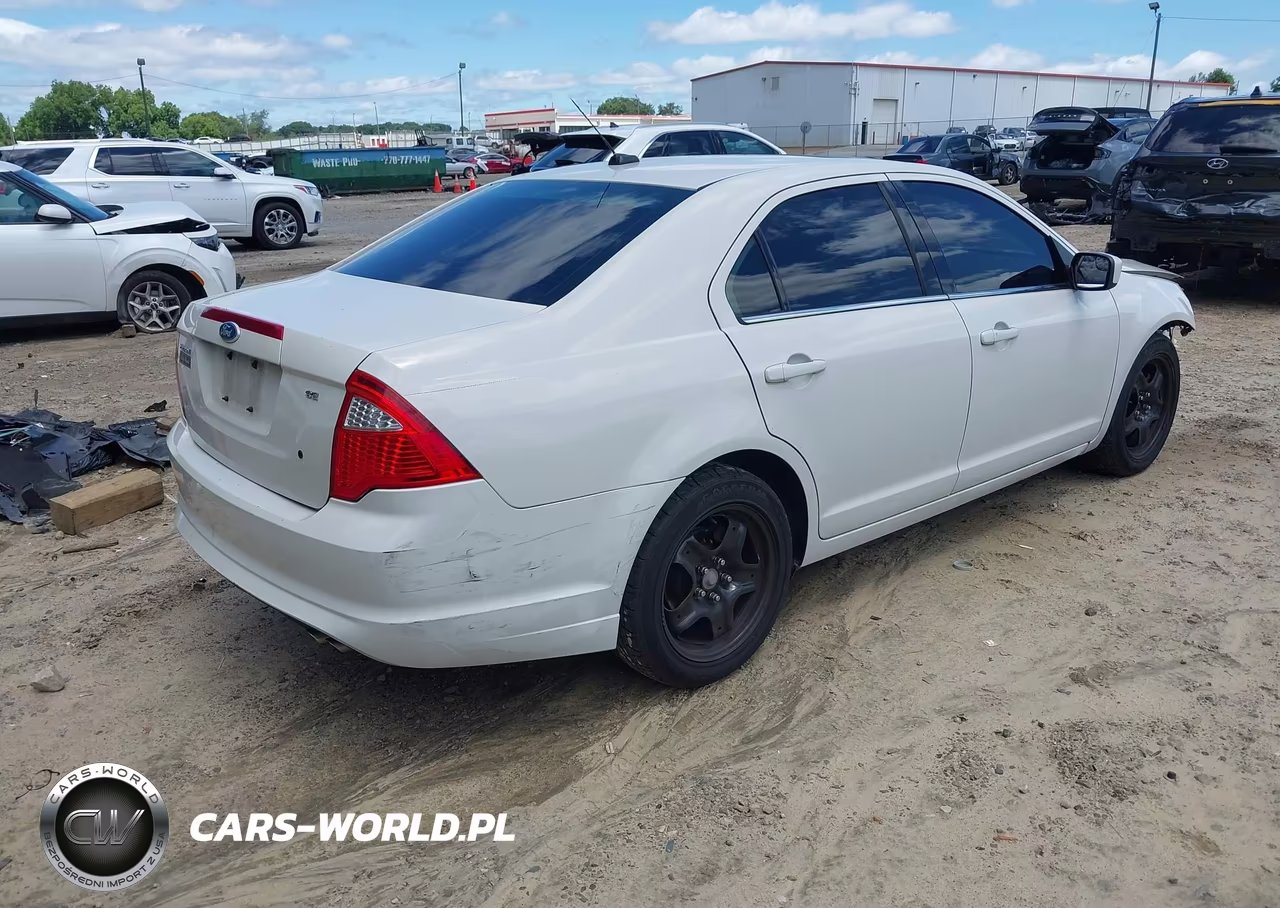2011 Ford Fusion Se VIN:3FAHP0HA1BR134830 - 4