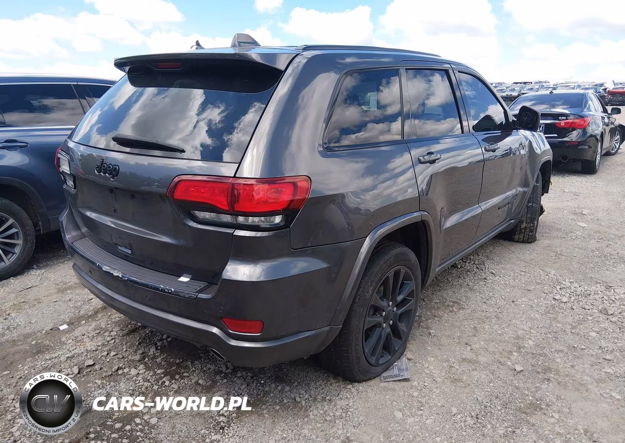 2017 Jeep Grand Cherokee Altitude VIN:1C4RJEAG6HC956350 - 4