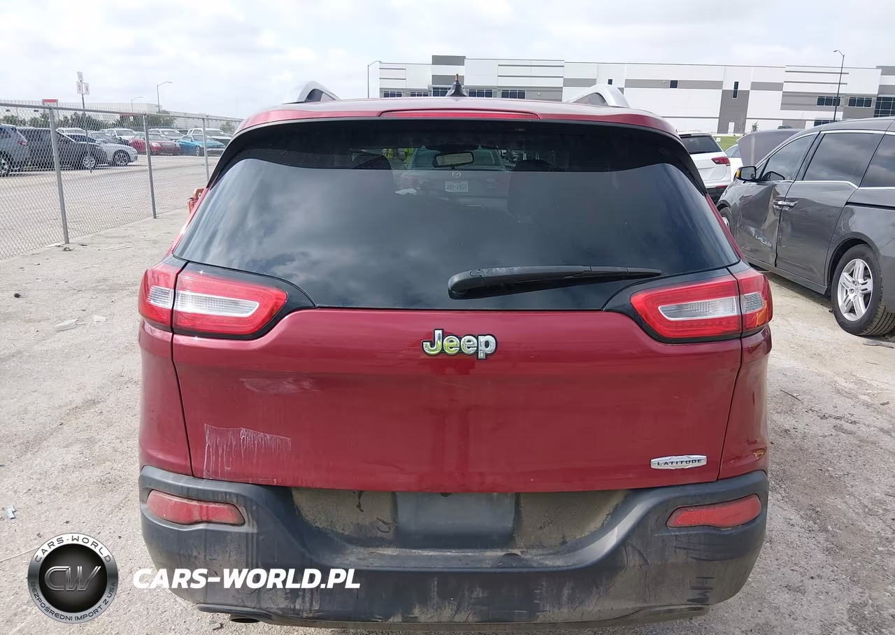 2014 Jeep Cherokee Latitude VIN:1C4PJLCB2EW246532 - 16