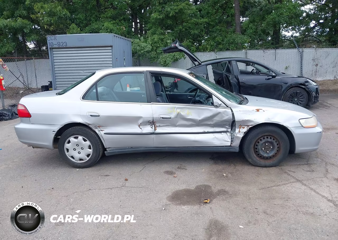 2000 Honda Accord 2.3 Lx VIN:1HGCG6656YA061519 - 13