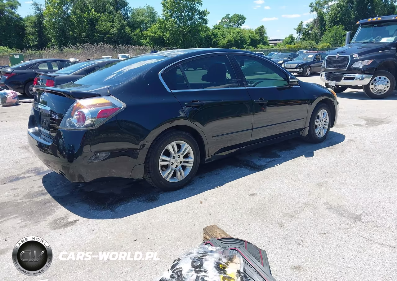 2011 Nissan Altima 2.5 S VIN:1N4AL2AP0BN457969 - 4
