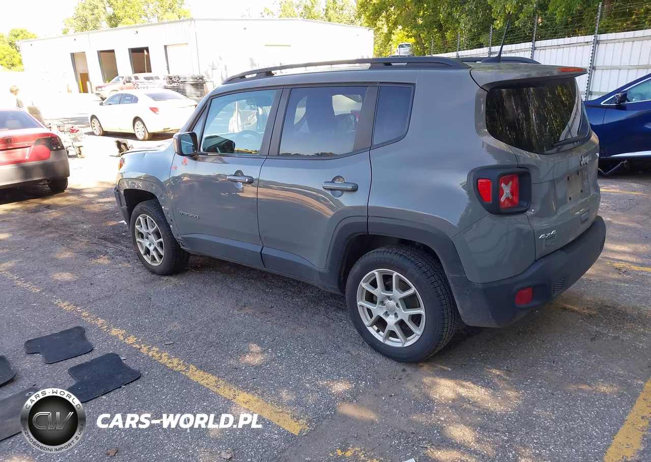 2019 Jeep Renegade Latitude 4X4 VIN:ZACNJBBB3KPK56284 - 3